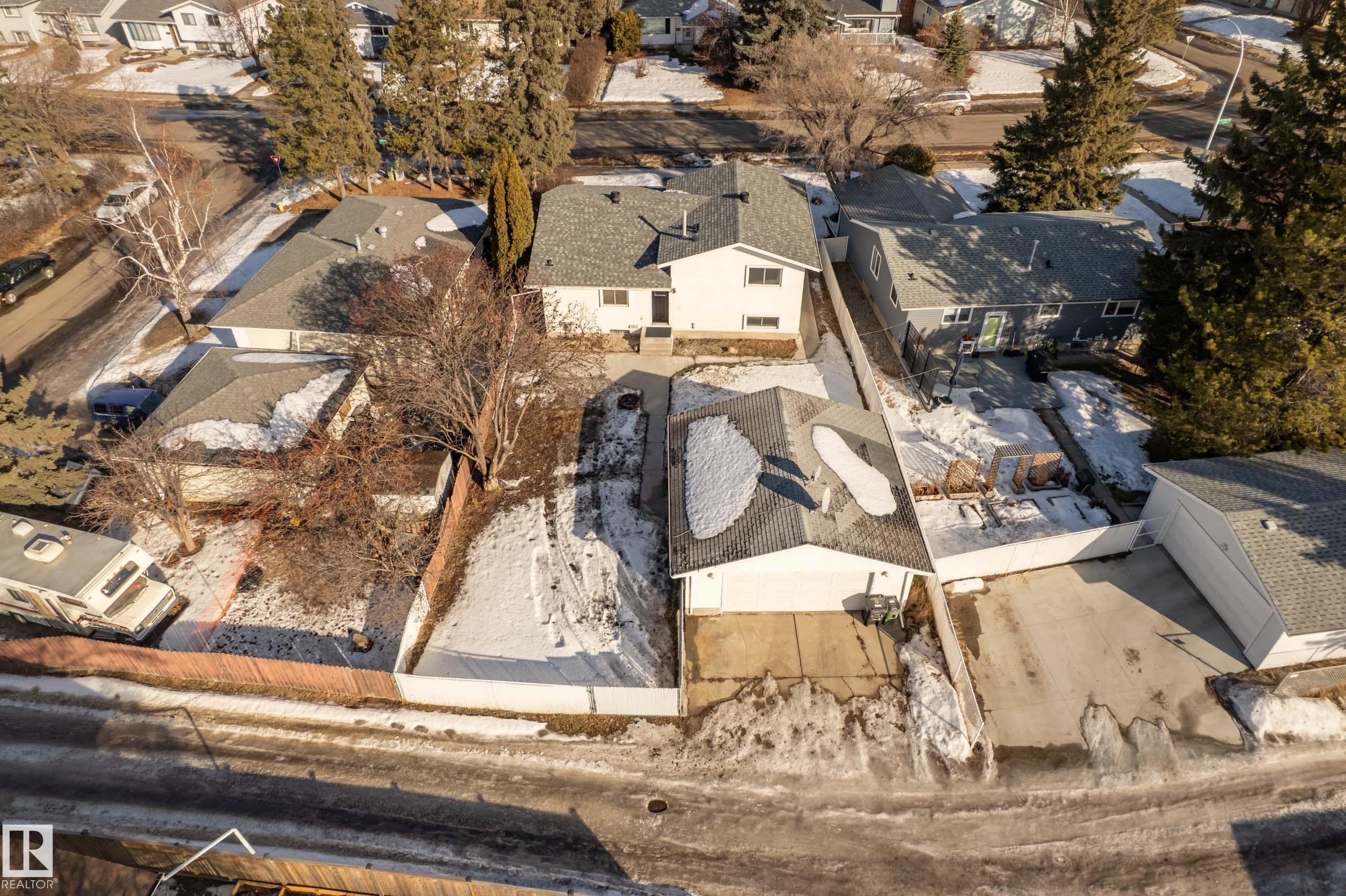 Photo 48 at 712 Knottwood Road NW, Satoo, Edmonton