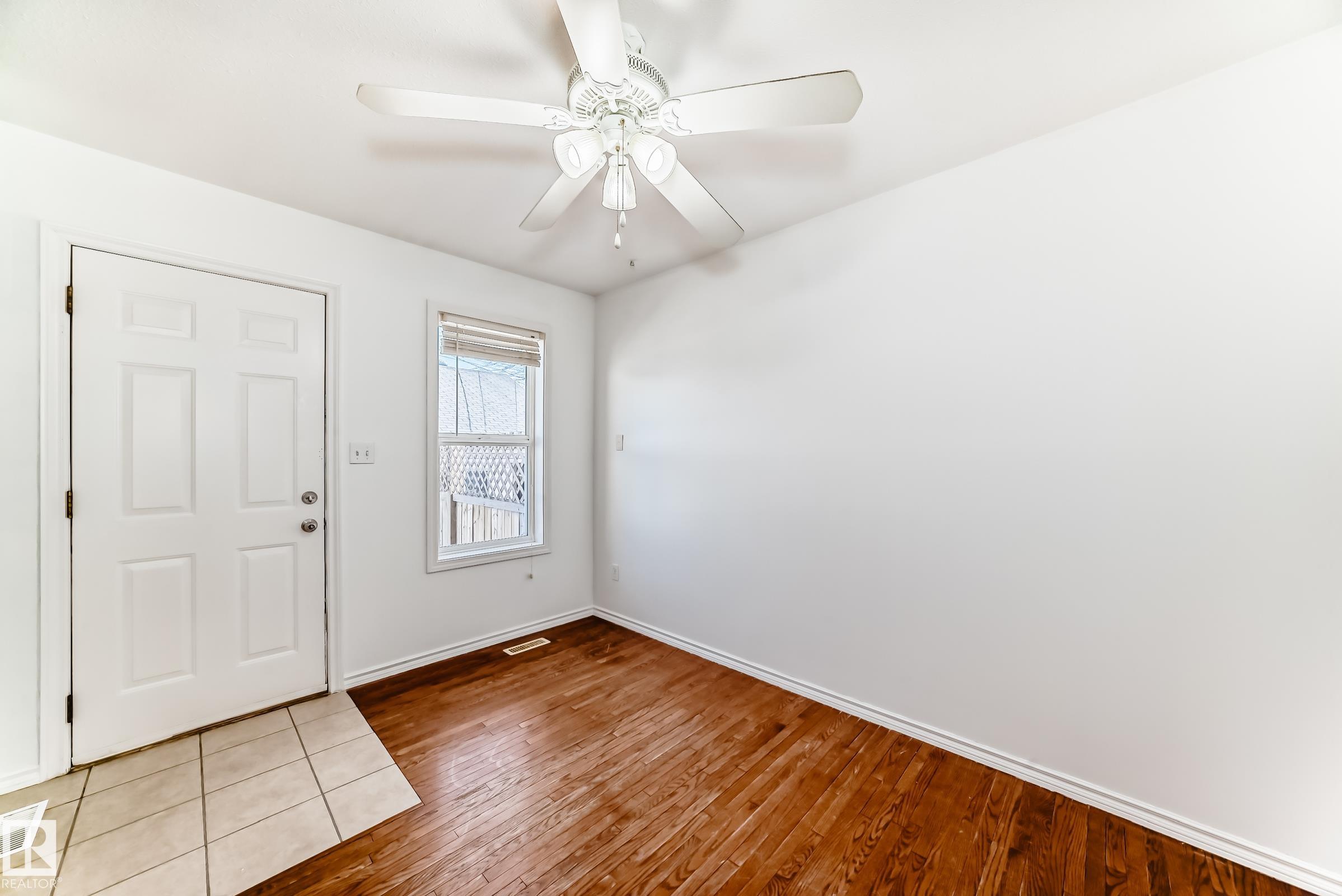 Photo 11 at 11727 83 Street NW, Parkdale, Edmonton