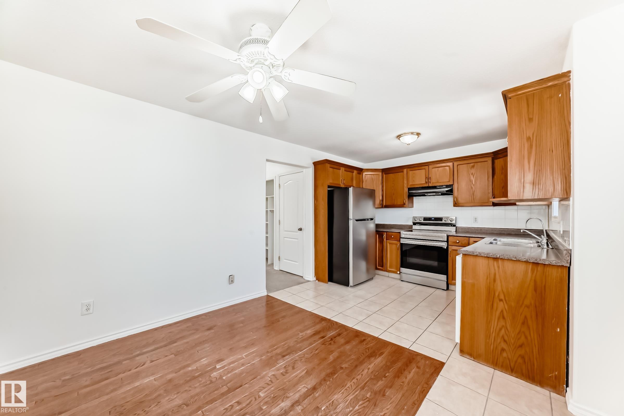 Photo 12 at 11727 83 Street NW, Parkdale, Edmonton