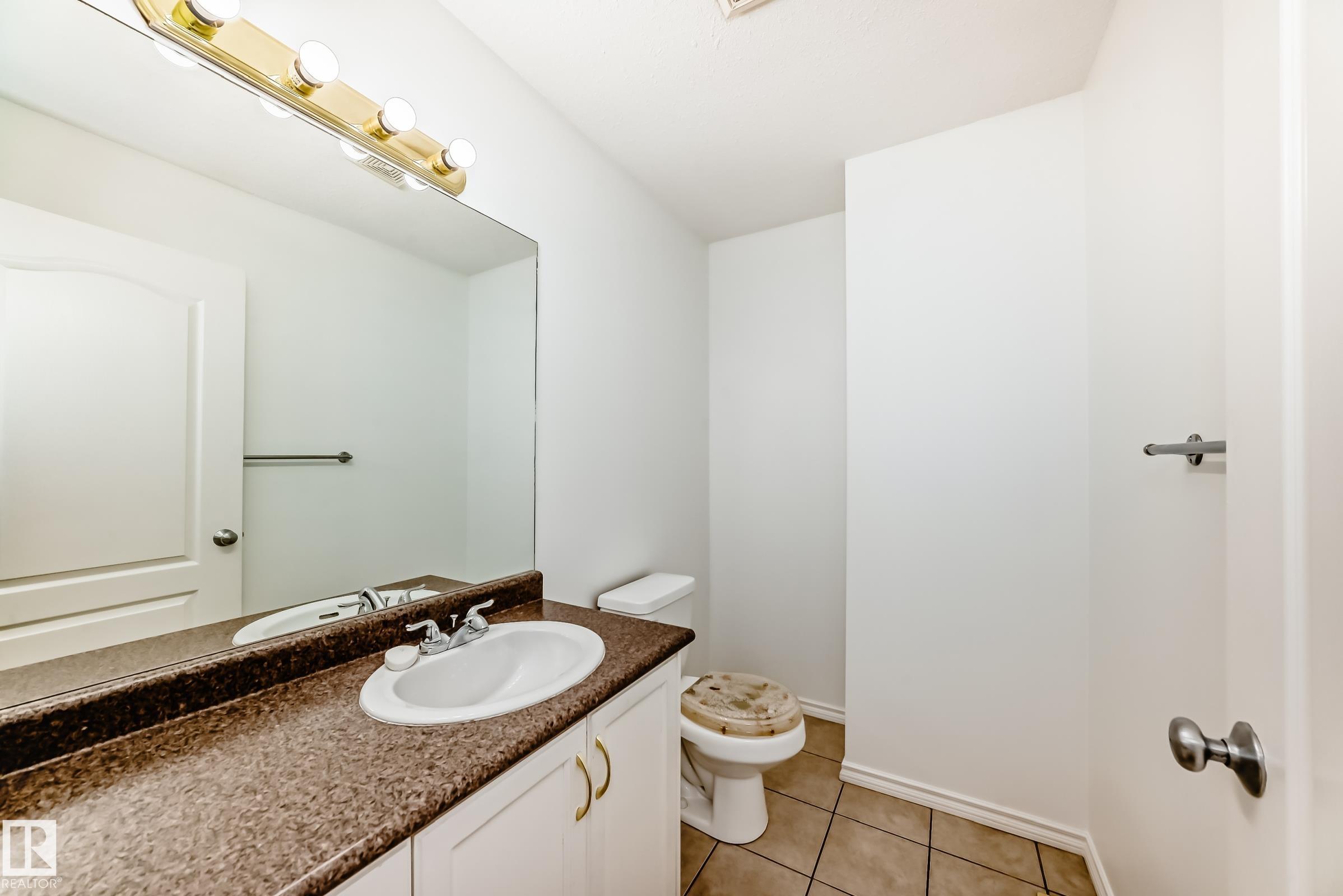 Photo 16 at 11727 83 Street NW, Parkdale, Edmonton