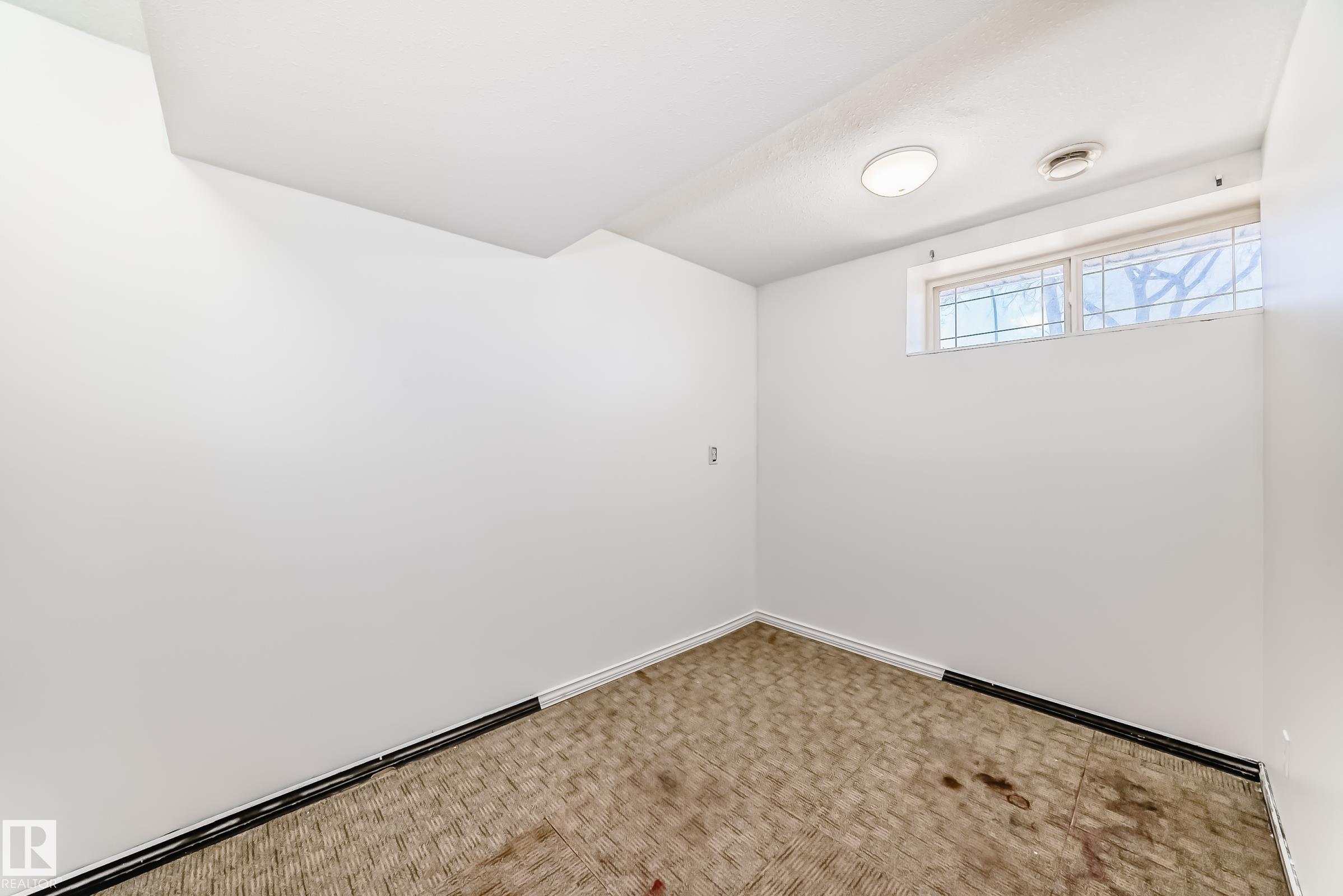 Photo 33 at 11727 83 Street NW, Parkdale, Edmonton