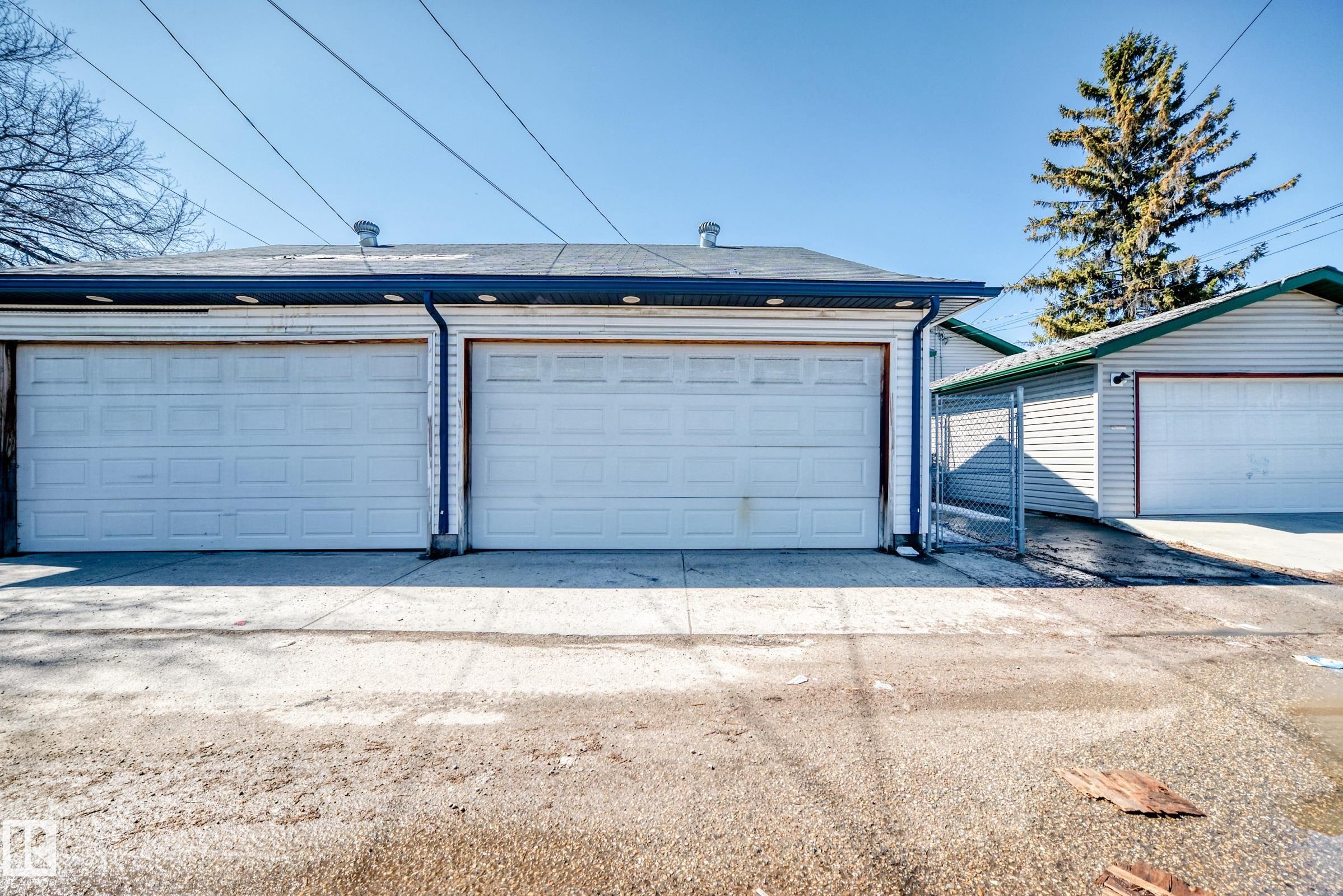 Photo 42 at 11727 83 Street NW, Parkdale, Edmonton