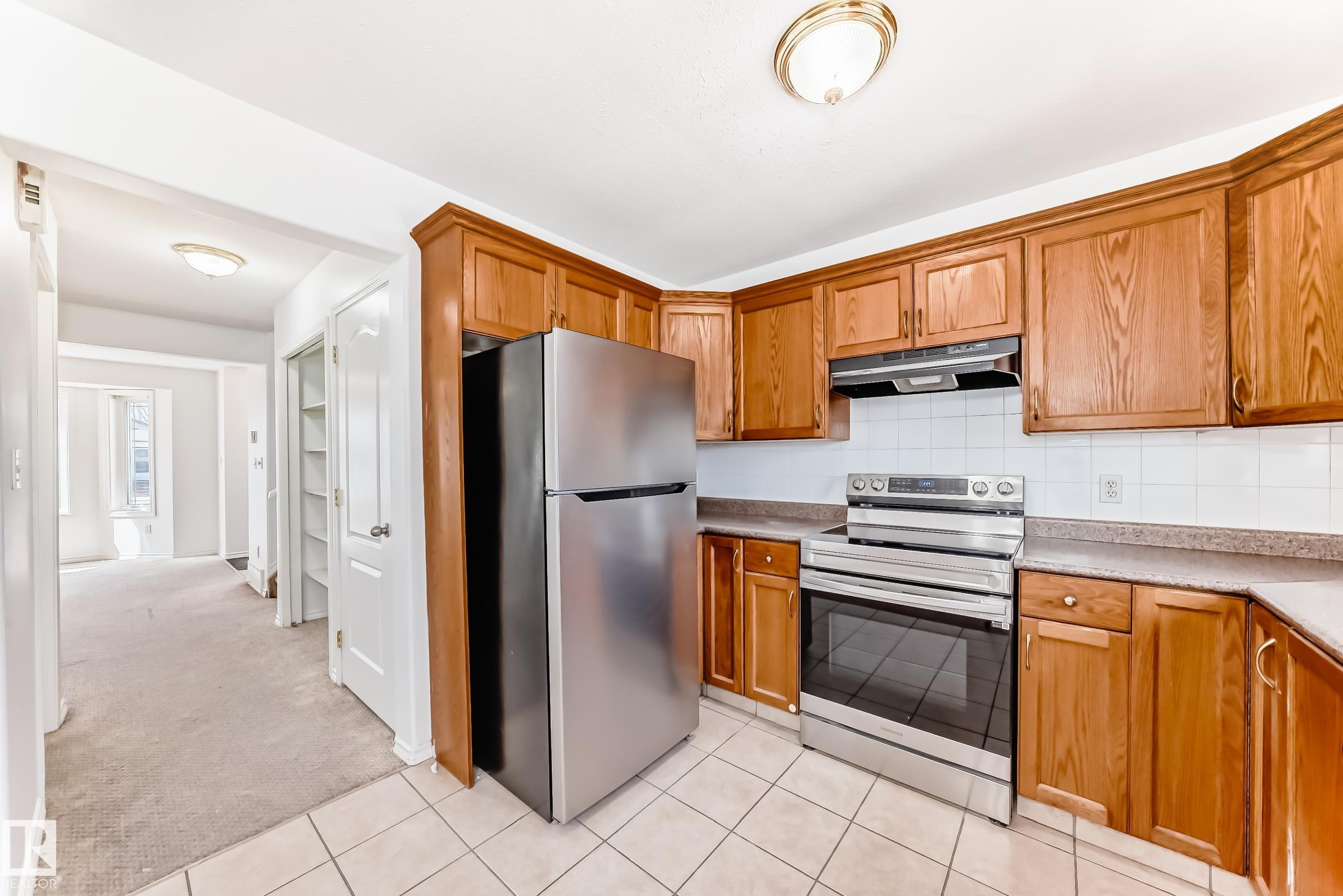 Photo 8 at 11727 83 Street NW, Parkdale, Edmonton