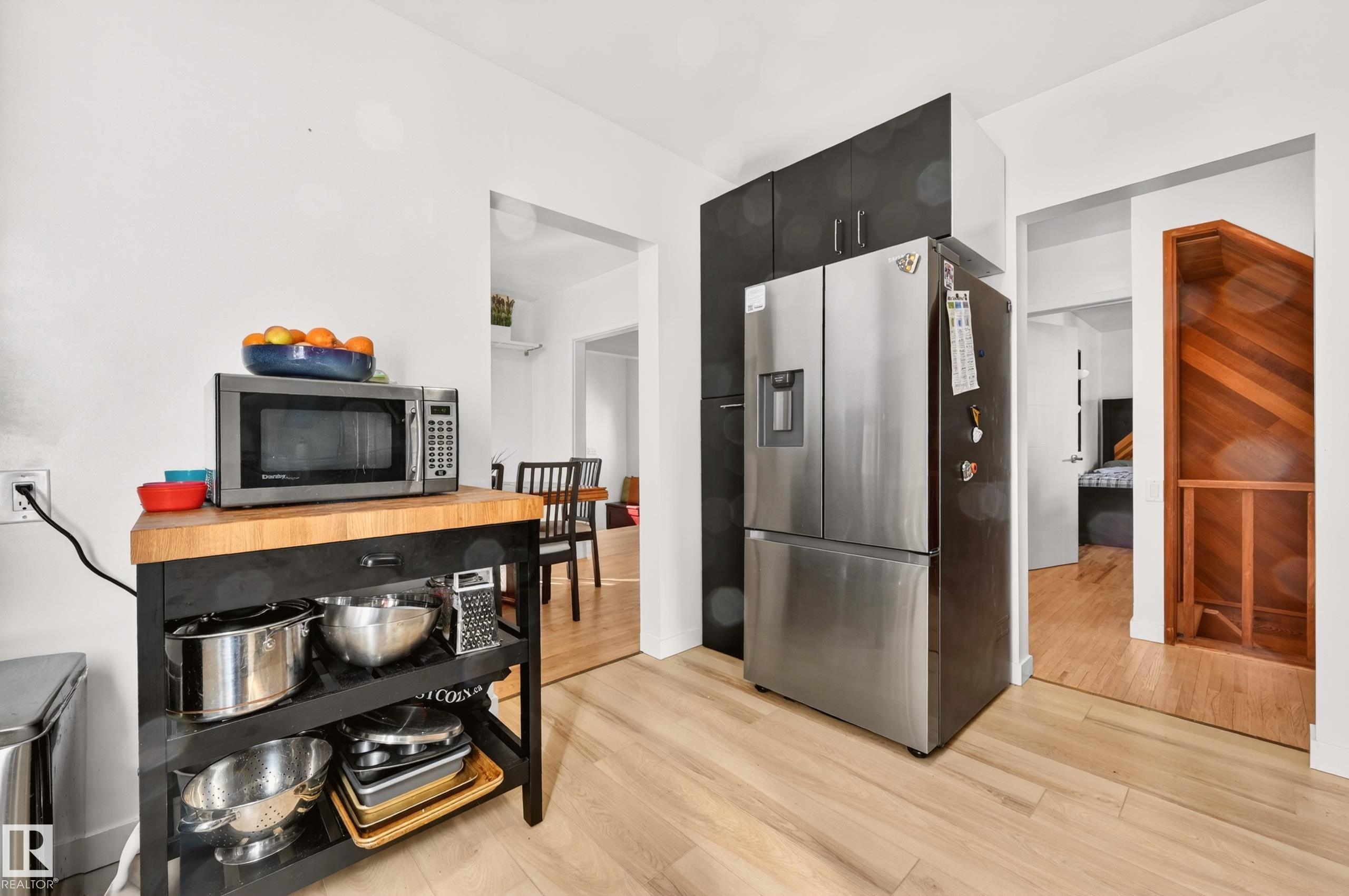 Photo 23 at 6807 112a Street NW, Parkallen, Edmonton