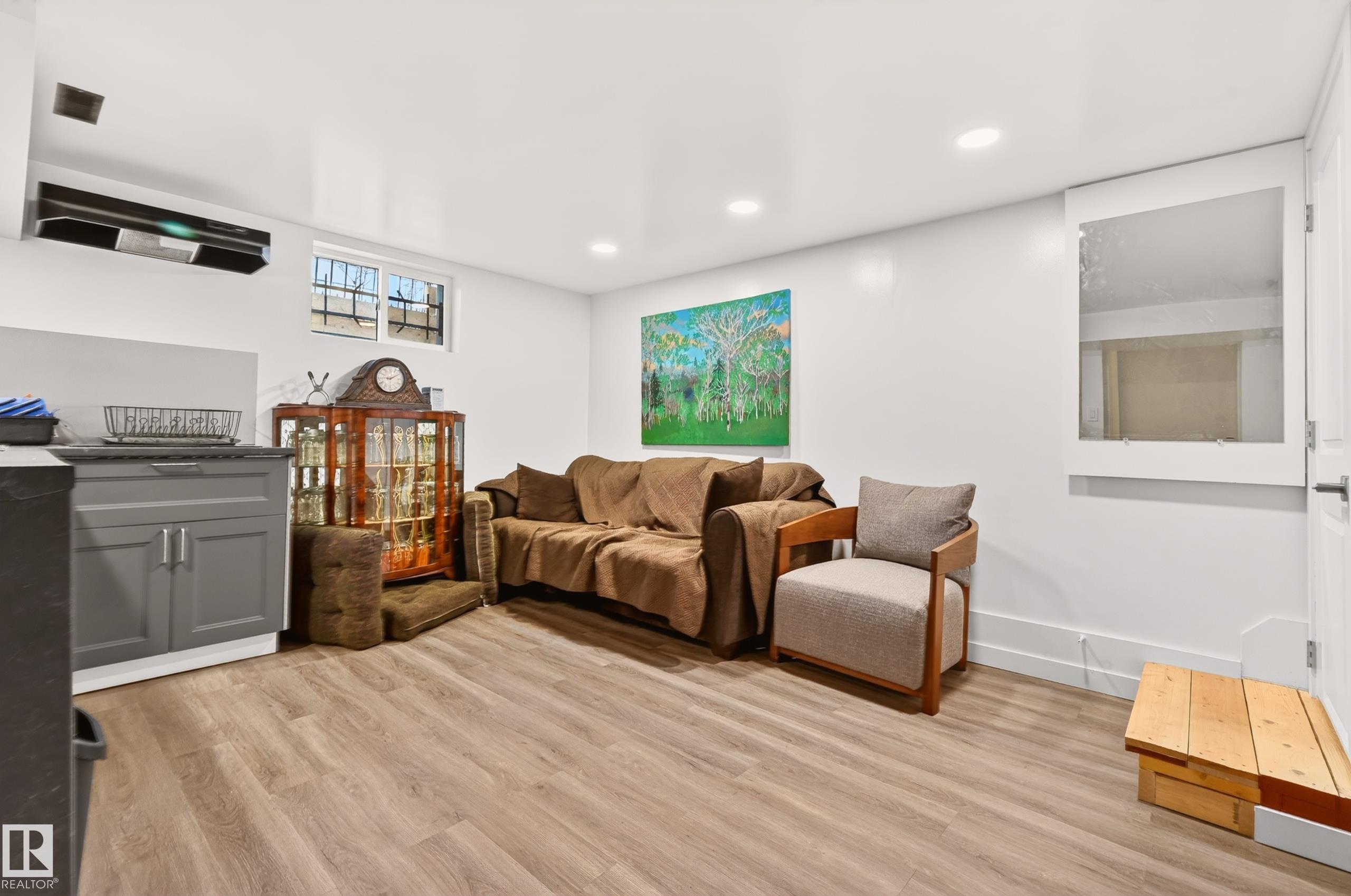 Photo 41 at 6807 112a Street NW, Parkallen, Edmonton