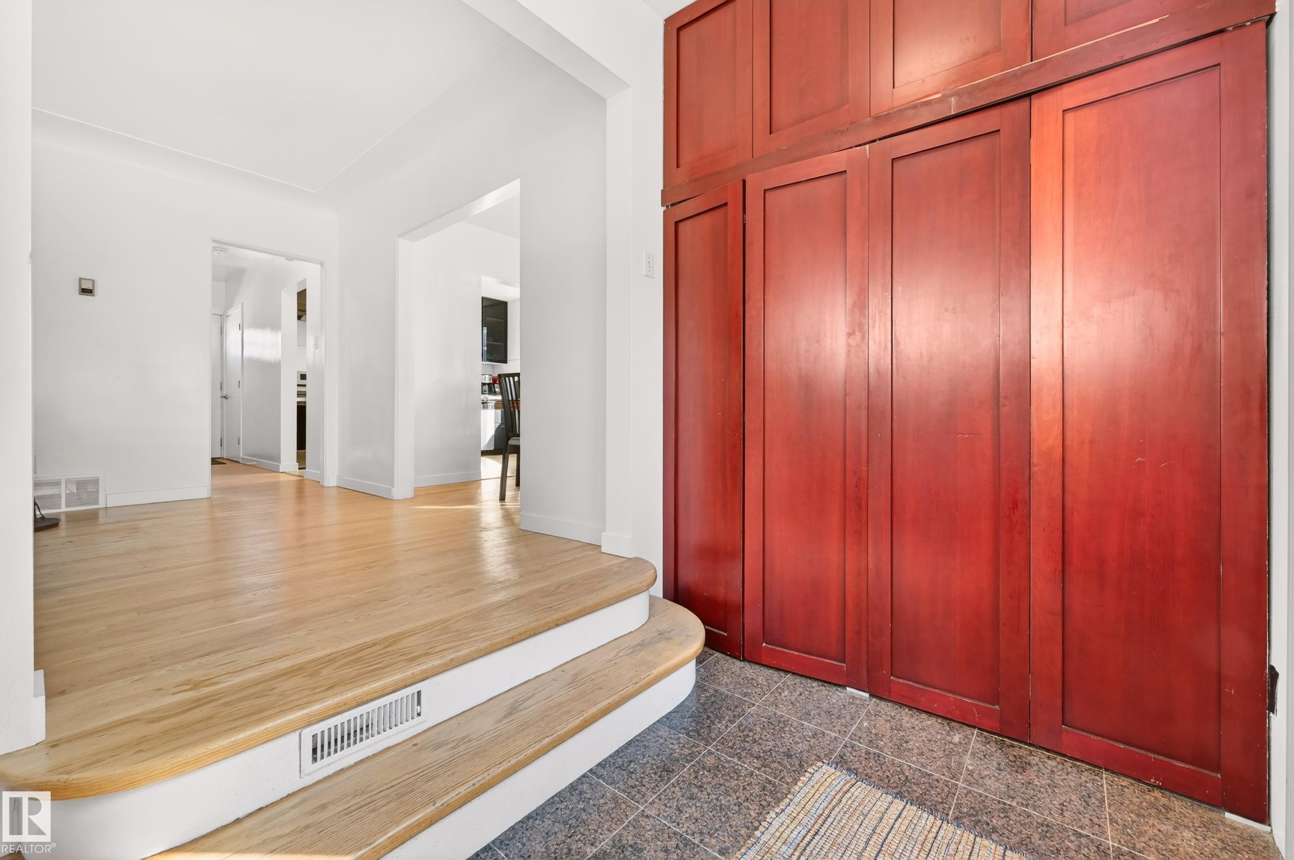 6807 112a Street NW, Parkallen, Edmonton