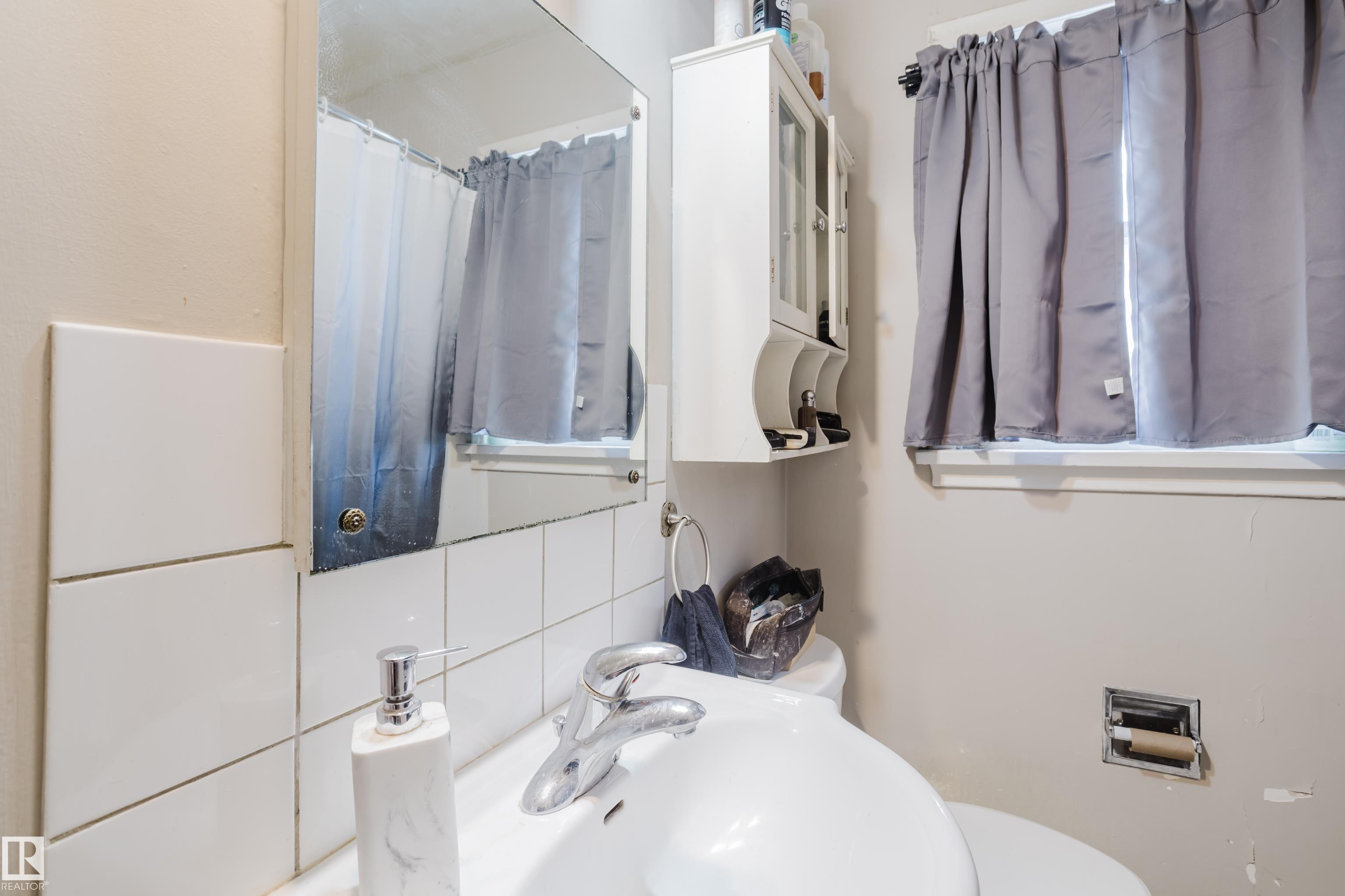 Photo 19 at 12720 135 Avenue NW, Wellington, Edmonton