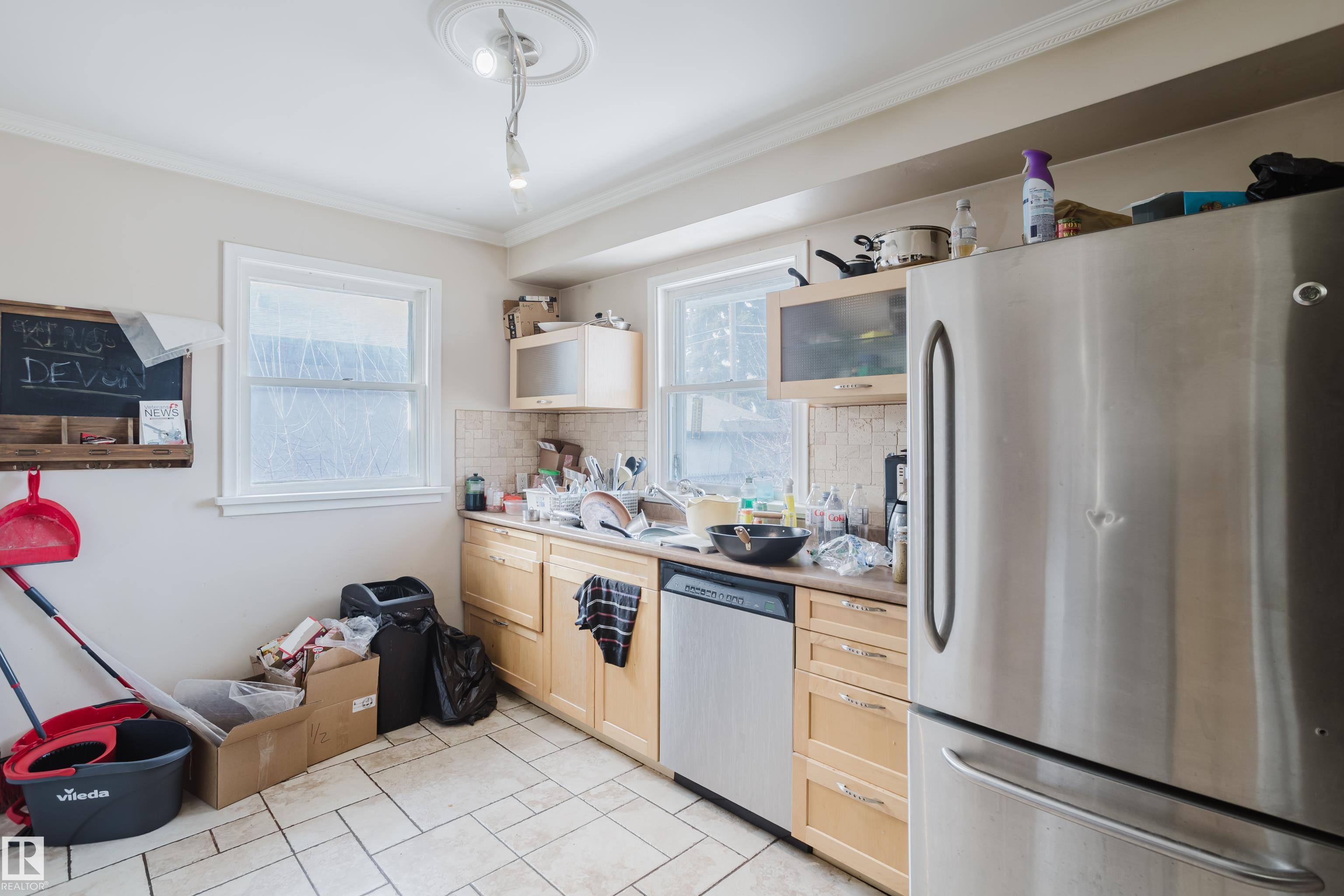 Photo 9 at 12720 135 Avenue NW, Wellington, Edmonton