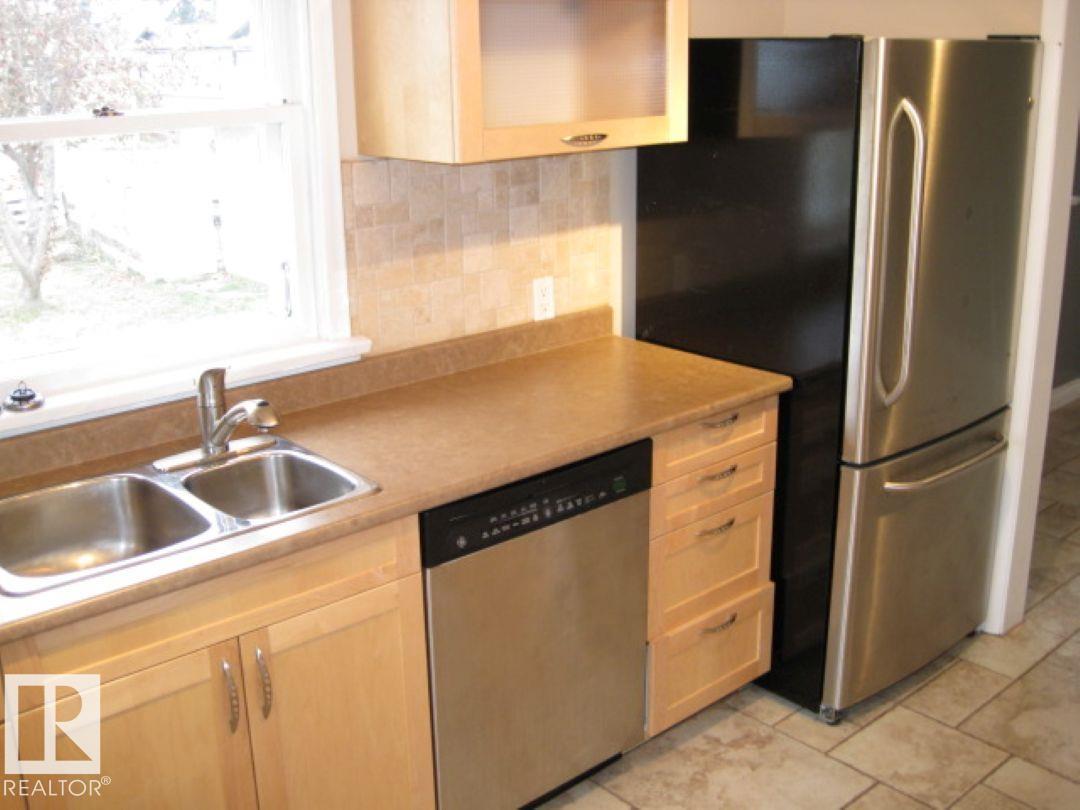 Photo 10 at 12720 135 Avenue NW, Wellington, Edmonton