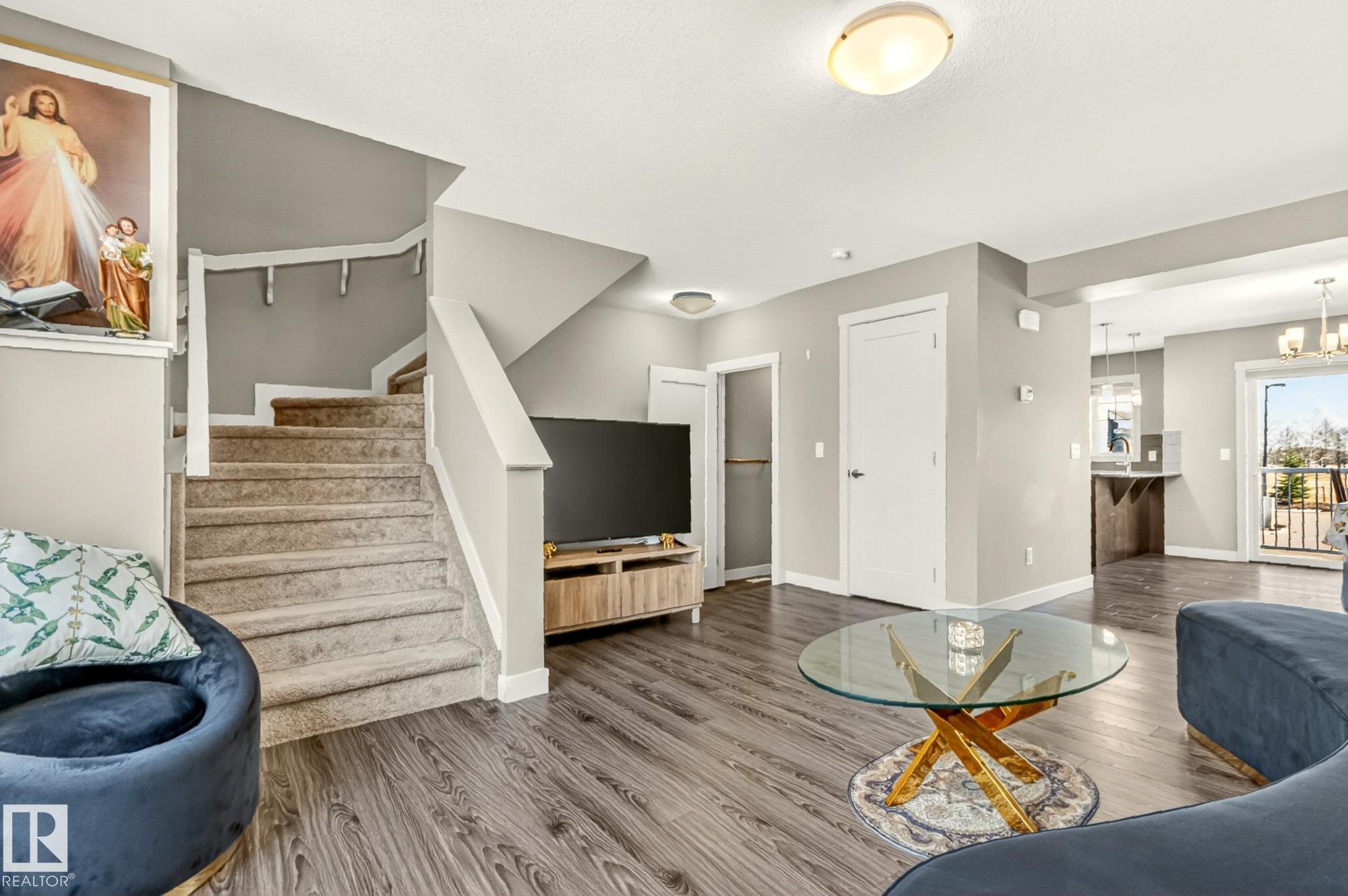 4131 30 Street NW, Larkspur, Edmonton