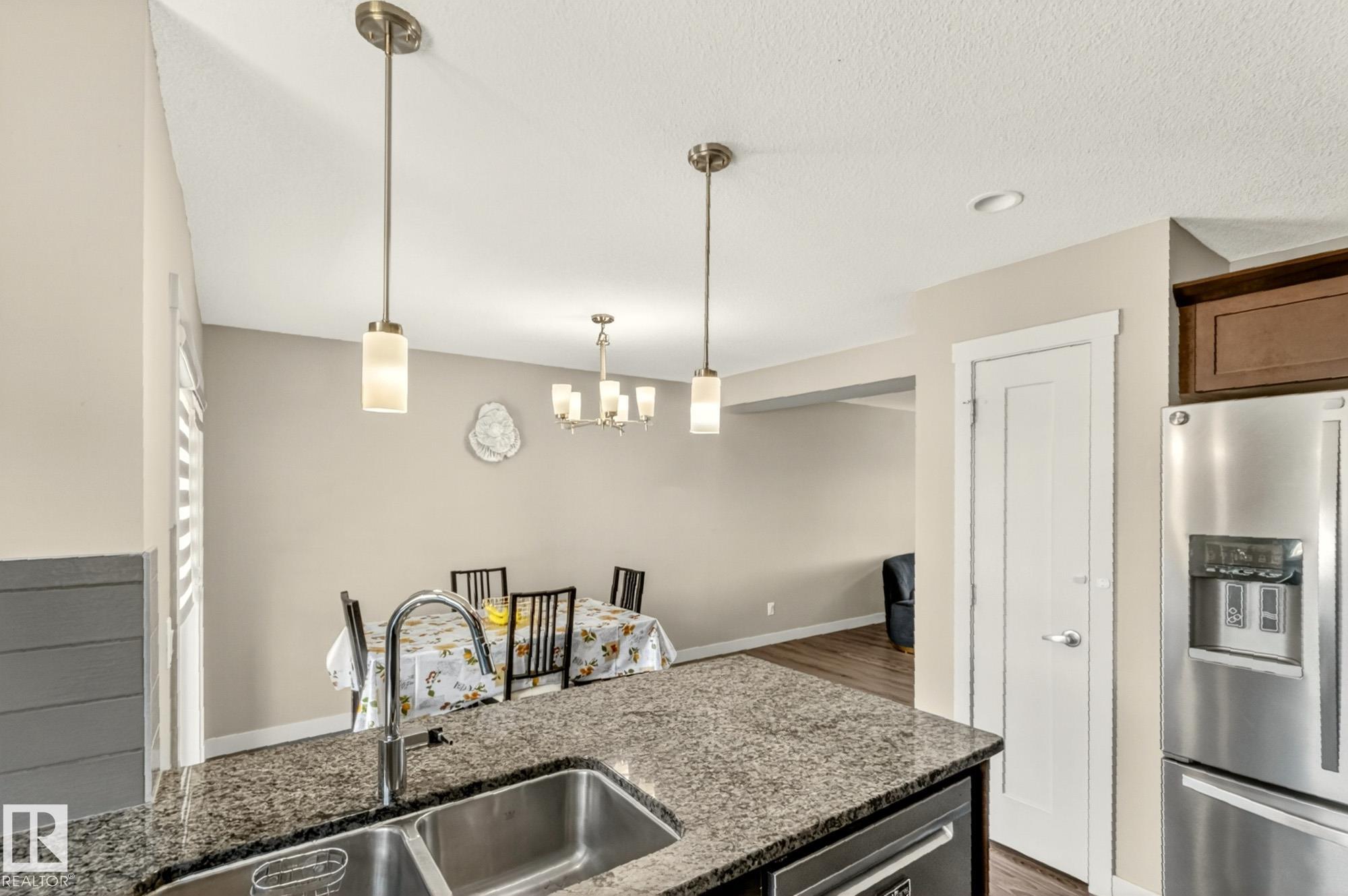 Photo 10 at 4131 30 Street NW, Larkspur, Edmonton