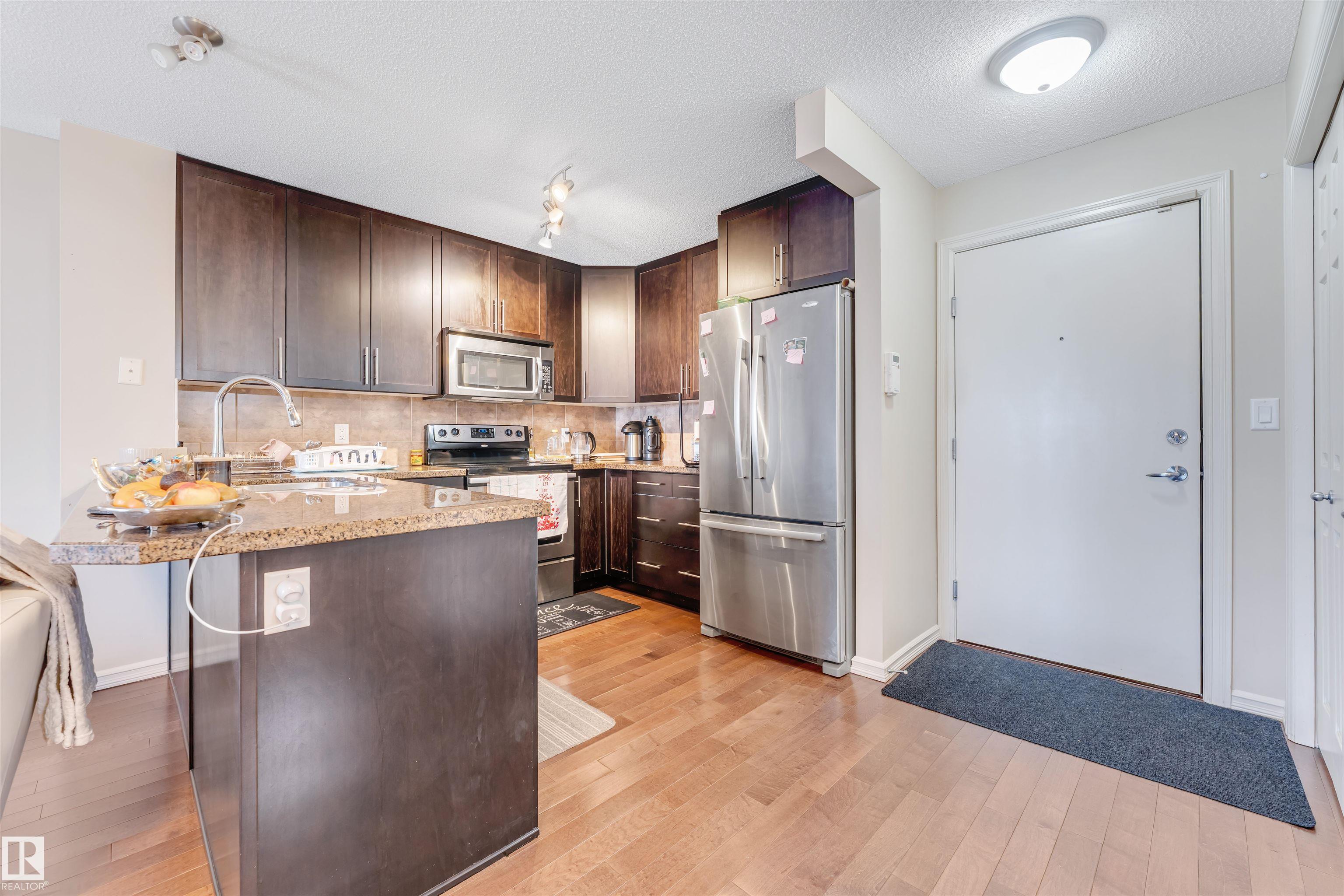 Photo 7 at 409 - 2204 44 Avenue NW, Larkspur, Edmonton