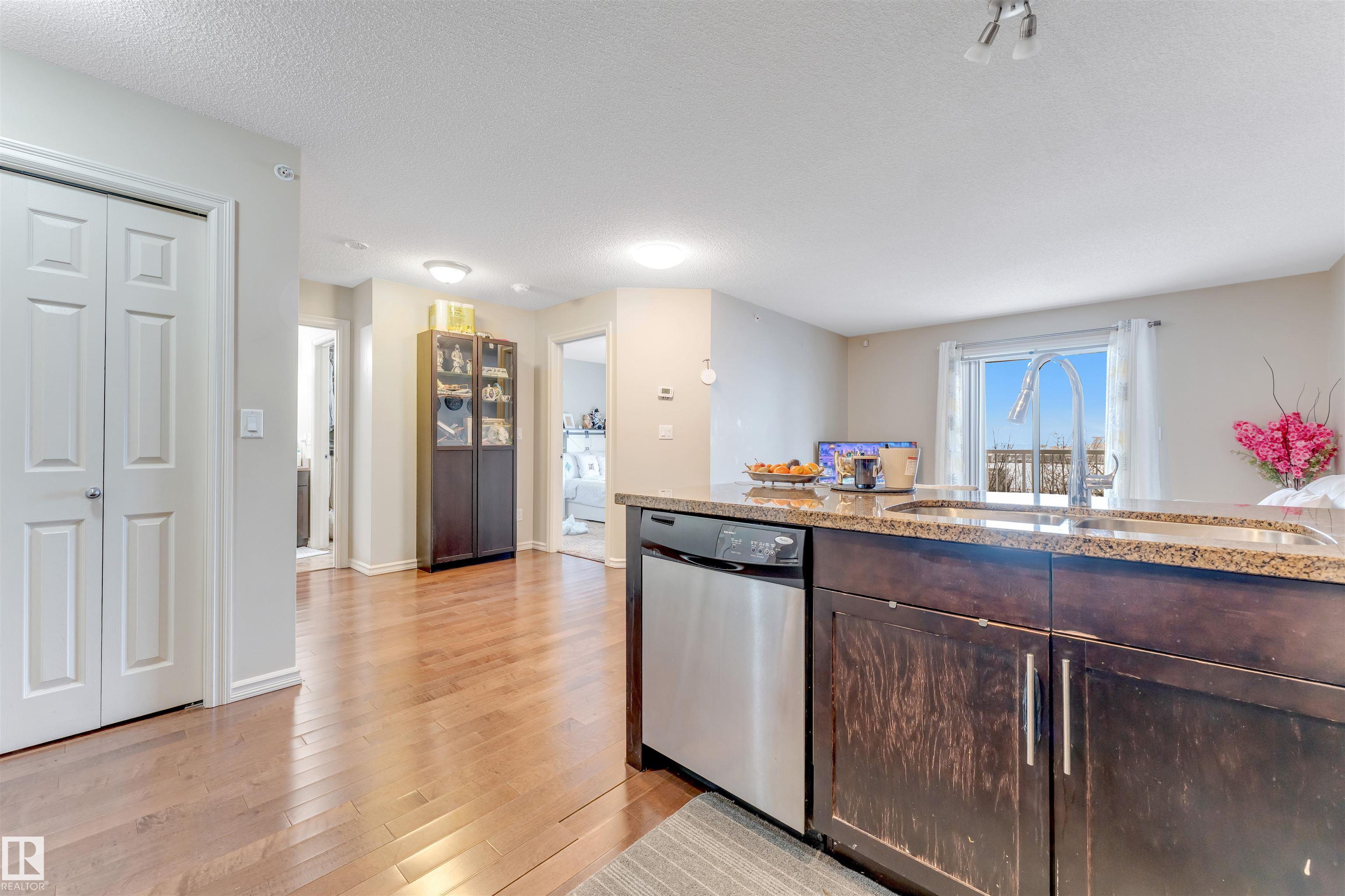 Photo 9 at 409 - 2204 44 Avenue NW, Larkspur, Edmonton