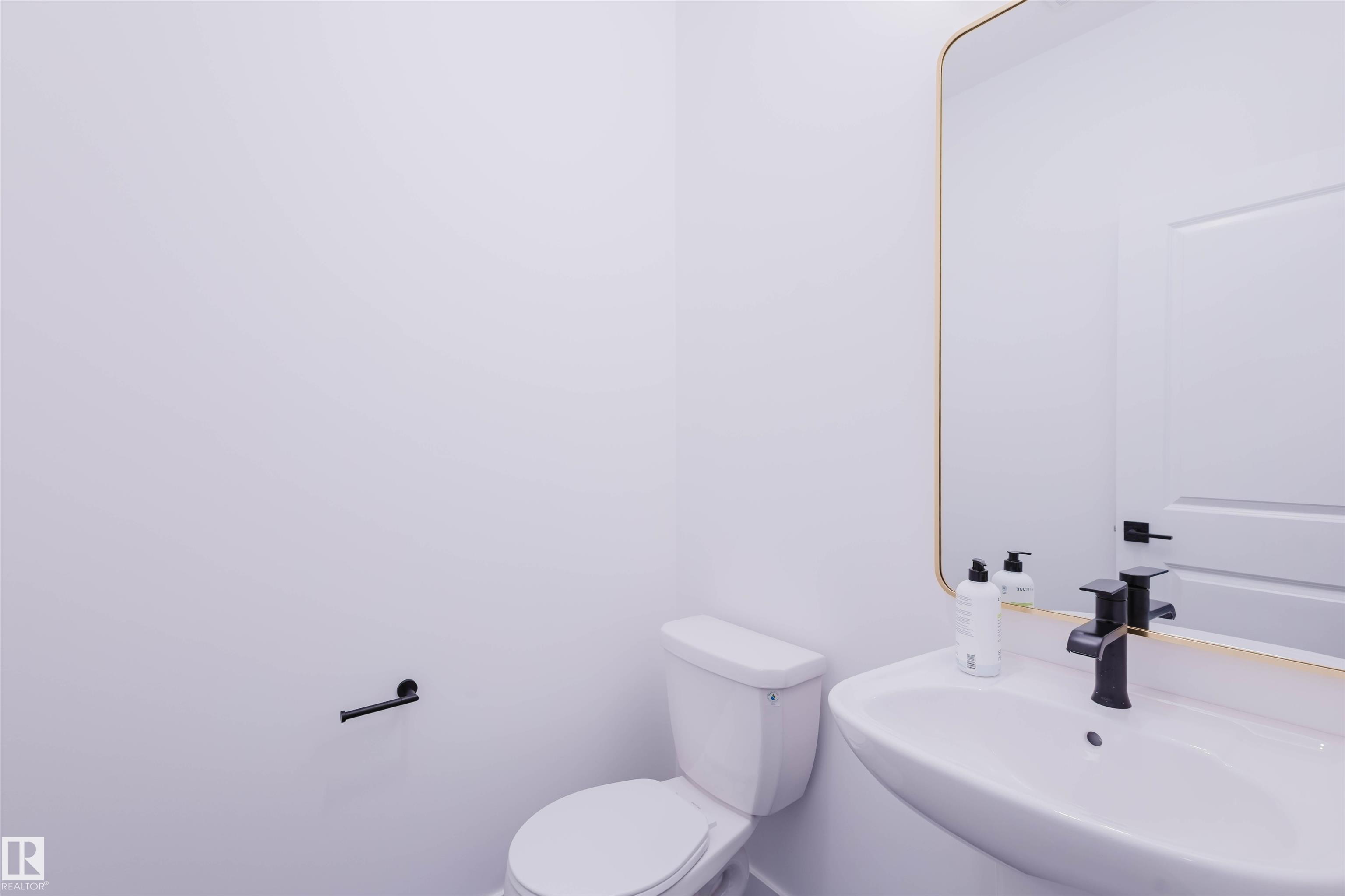 27 Cessy Street, Chérot, St. Albert