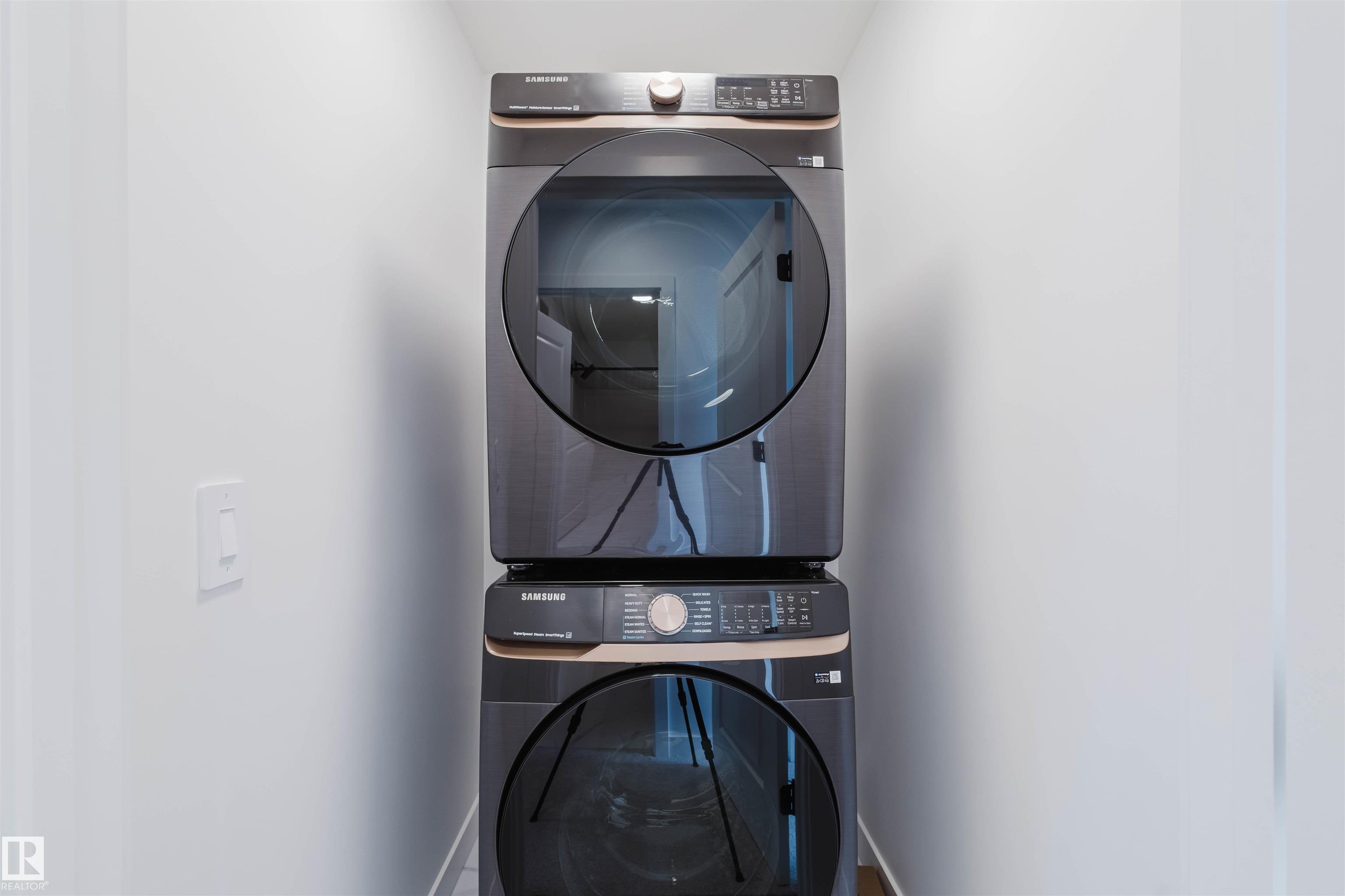 Photo 23 at 8253 Kiriak Loop SW, Keswick, Edmonton