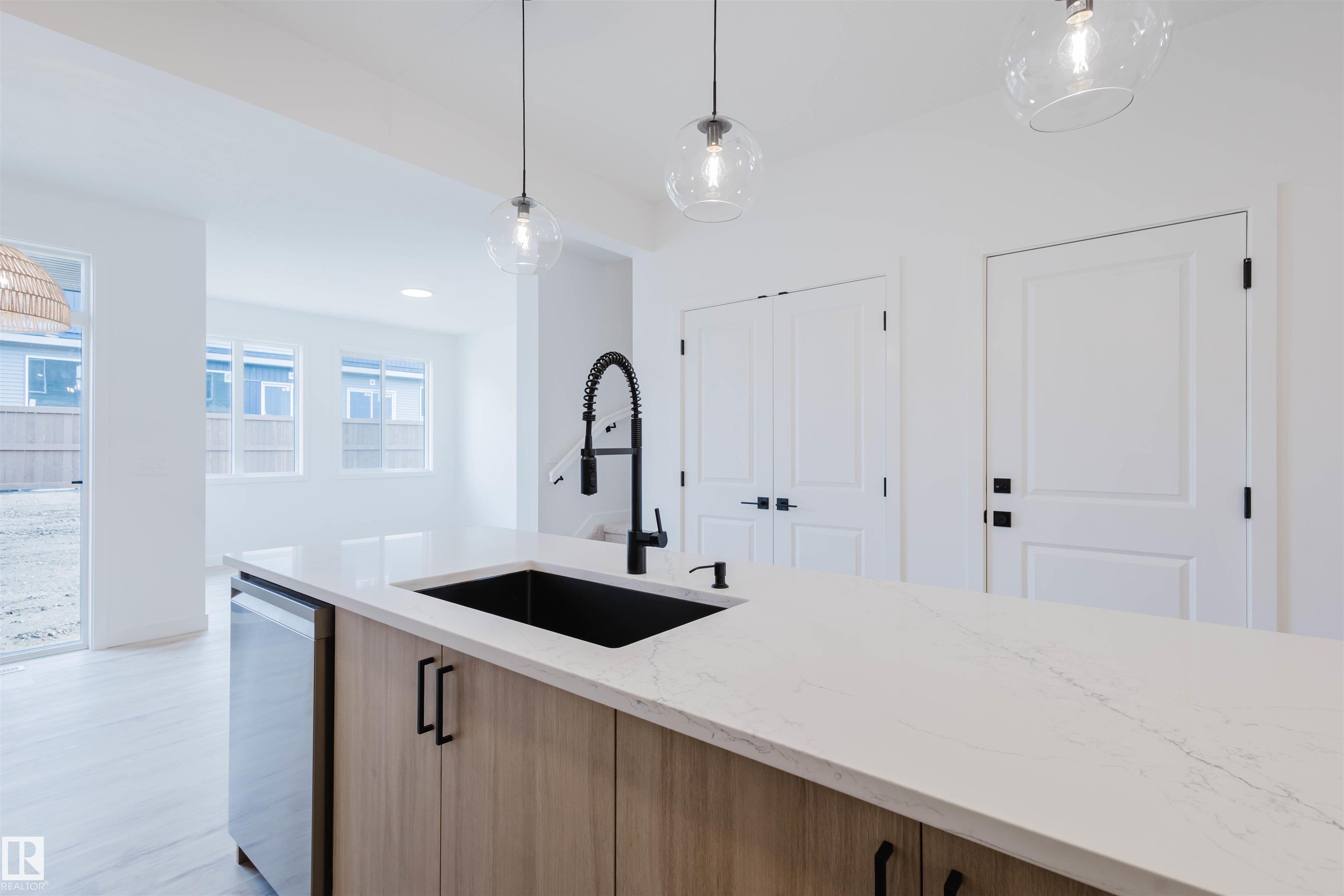 Photo 9 at 8253 Kiriak Loop SW, Keswick, Edmonton