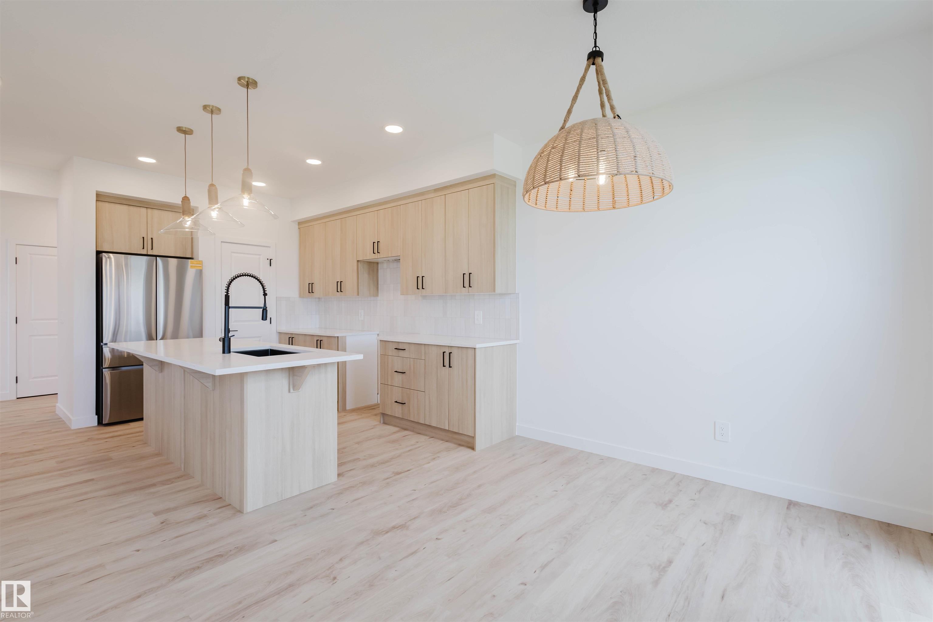 Photo 17 at 43 Chartres Close, Chérot, St. Albert