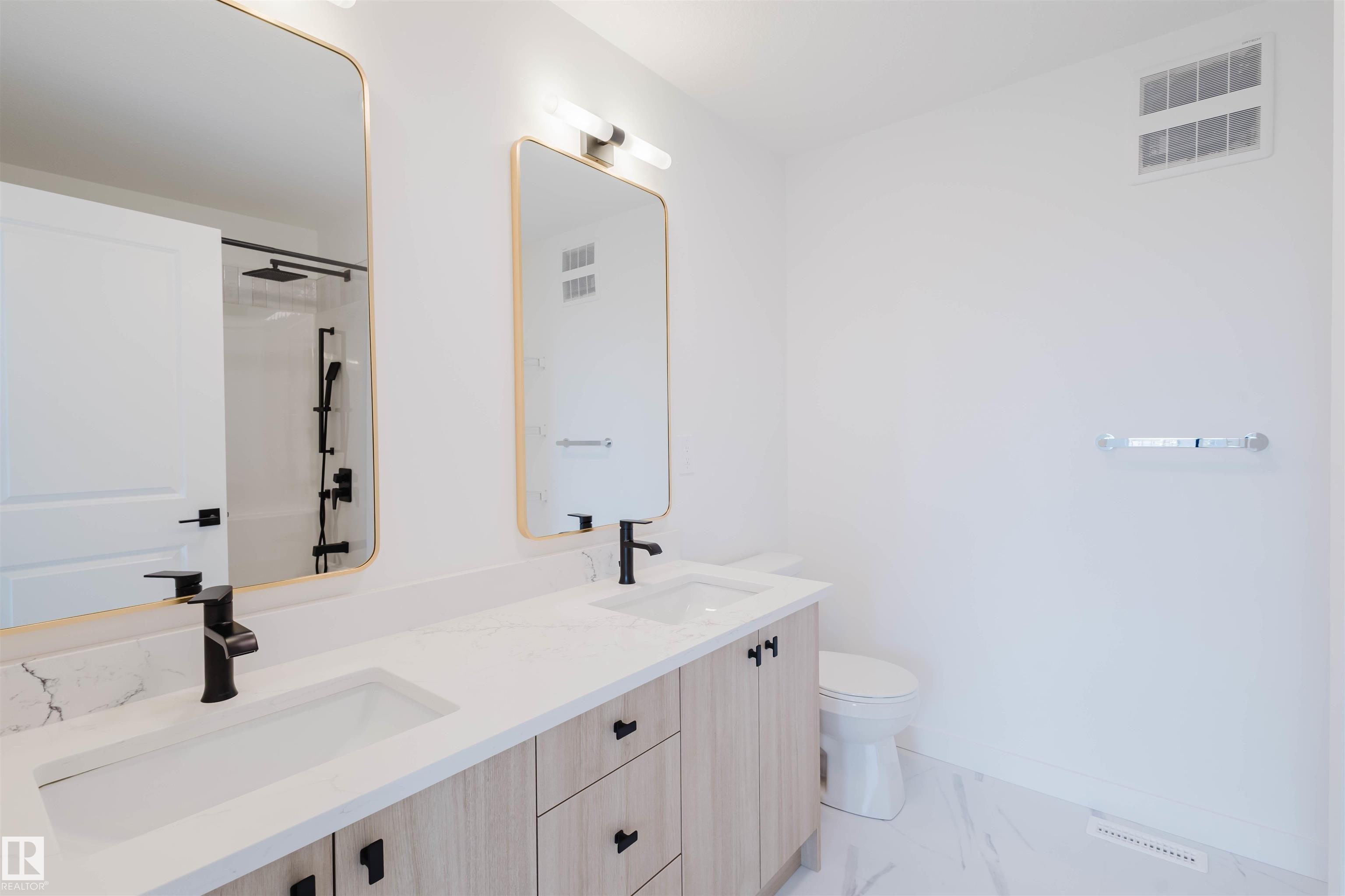 Photo 34 at 43 Chartres Close, Chérot, St. Albert