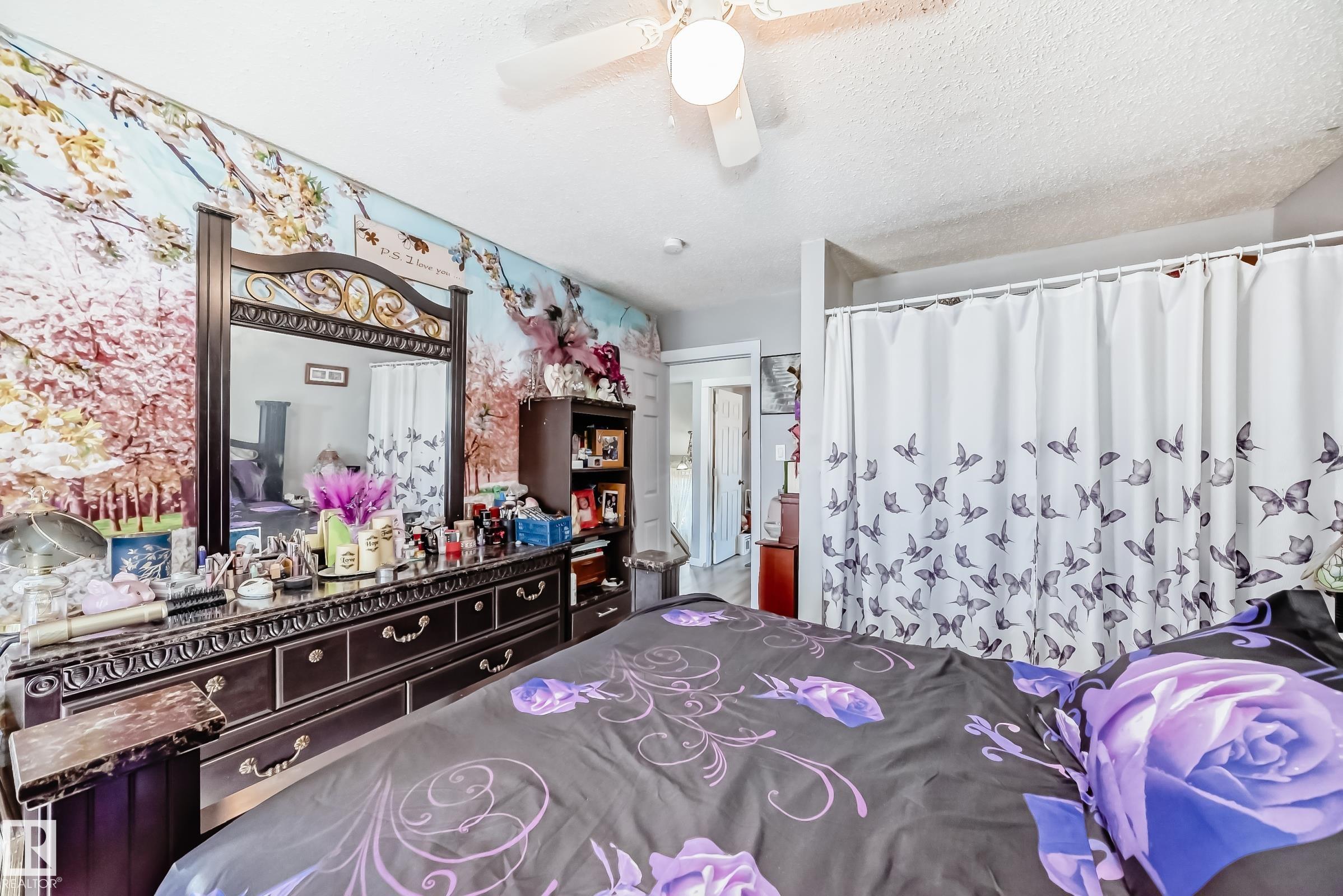 Photo 17 at 582 Abbottsfield Road NW, Abbottsfield, Edmonton