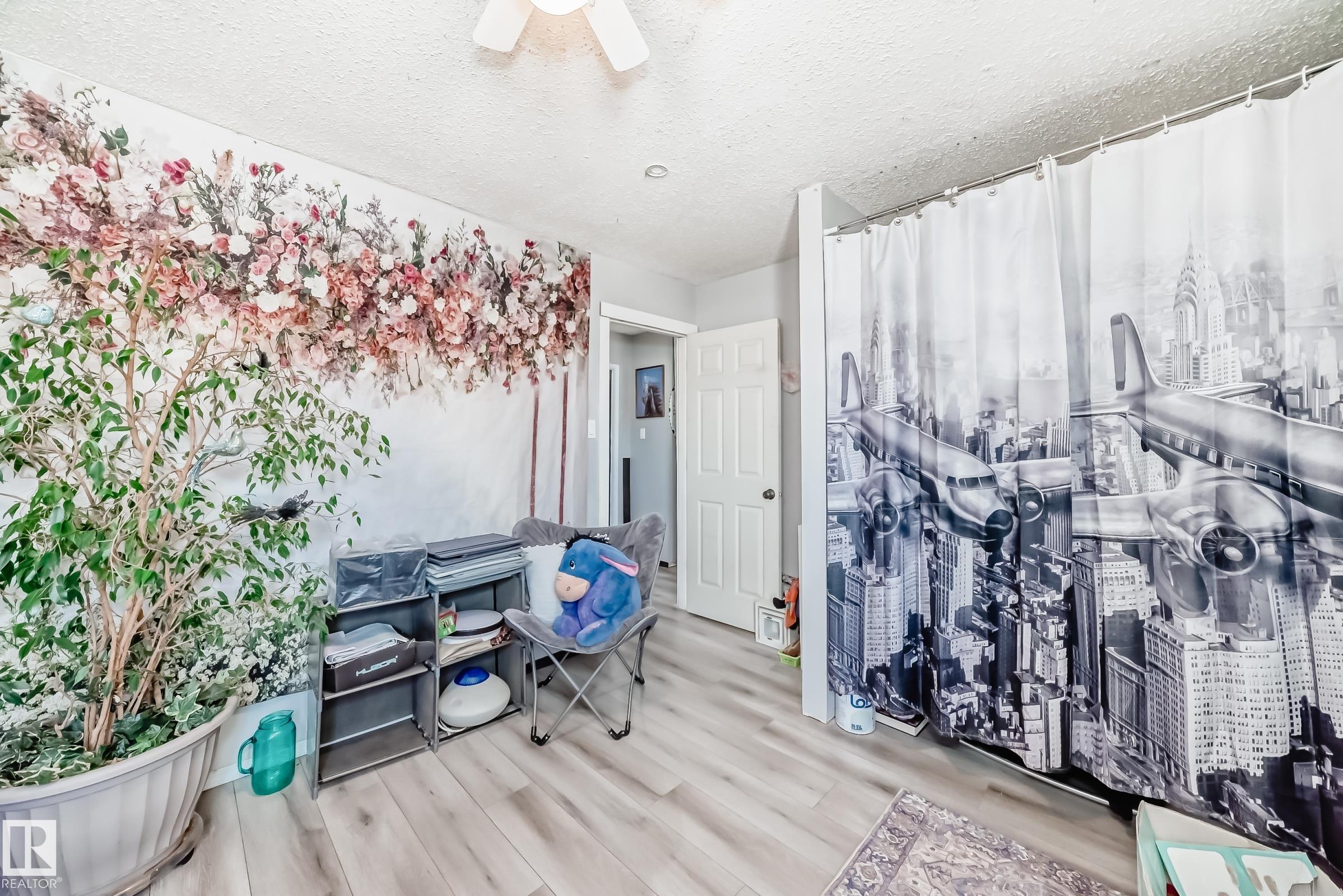 Photo 23 at 582 Abbottsfield Road NW, Abbottsfield, Edmonton