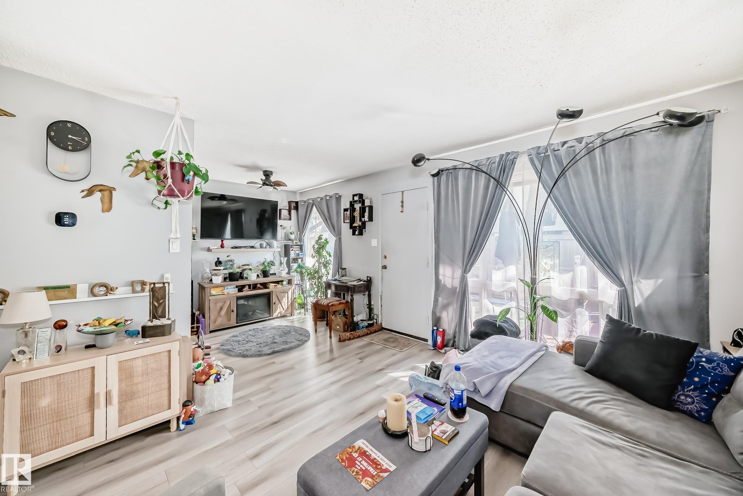 582 Abbottsfield Road NW, Abbottsfield, Edmonton