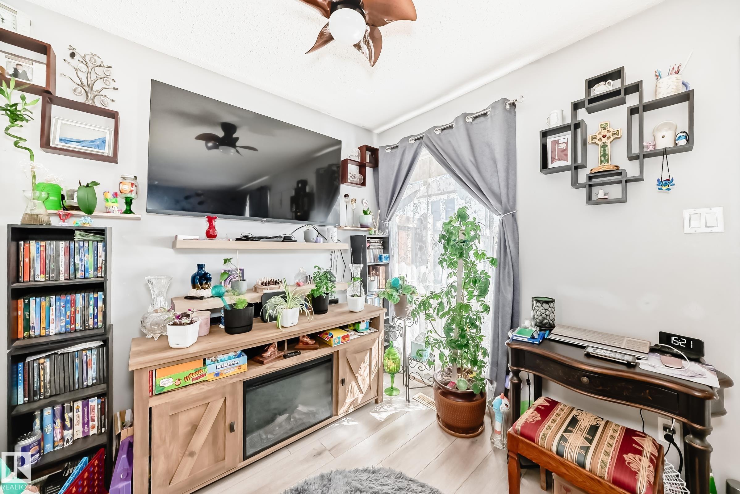 Photo 6 at 582 Abbottsfield Road NW, Abbottsfield, Edmonton