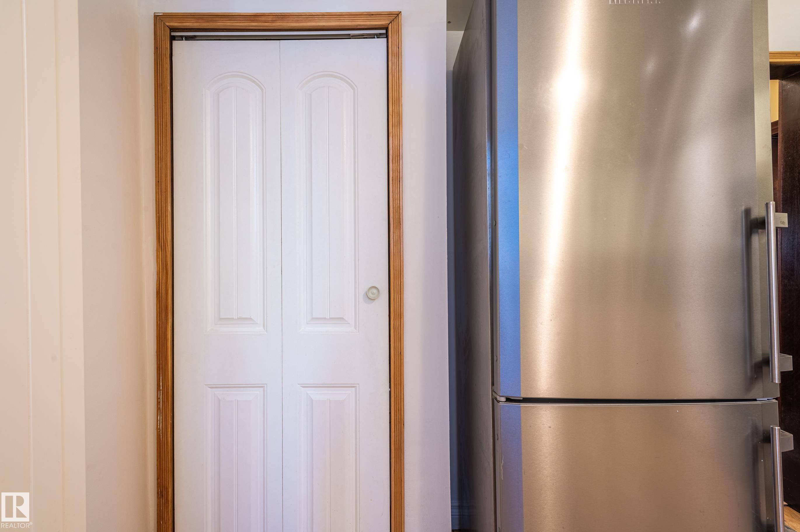 Photo 26 at 10918 81 Avenue NW, Garneau, Edmonton