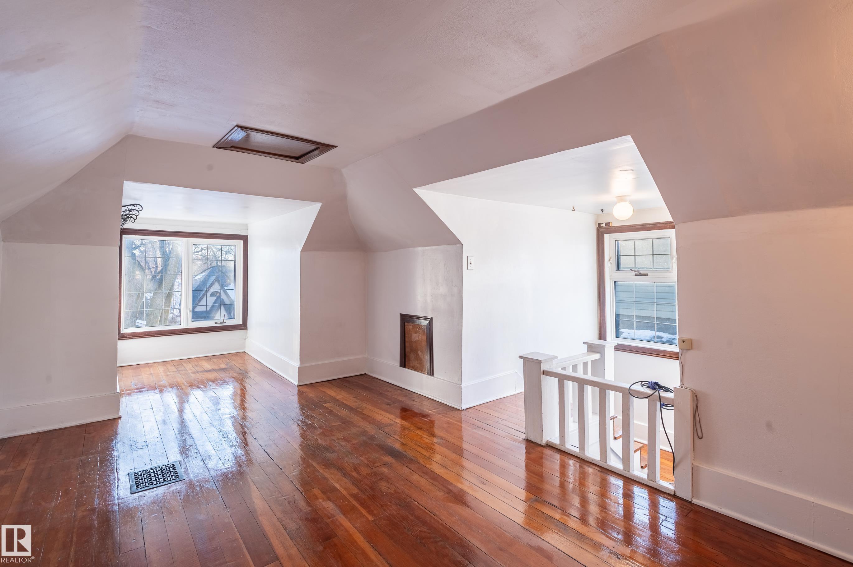 Photo 46 at 10918 81 Avenue NW, Garneau, Edmonton