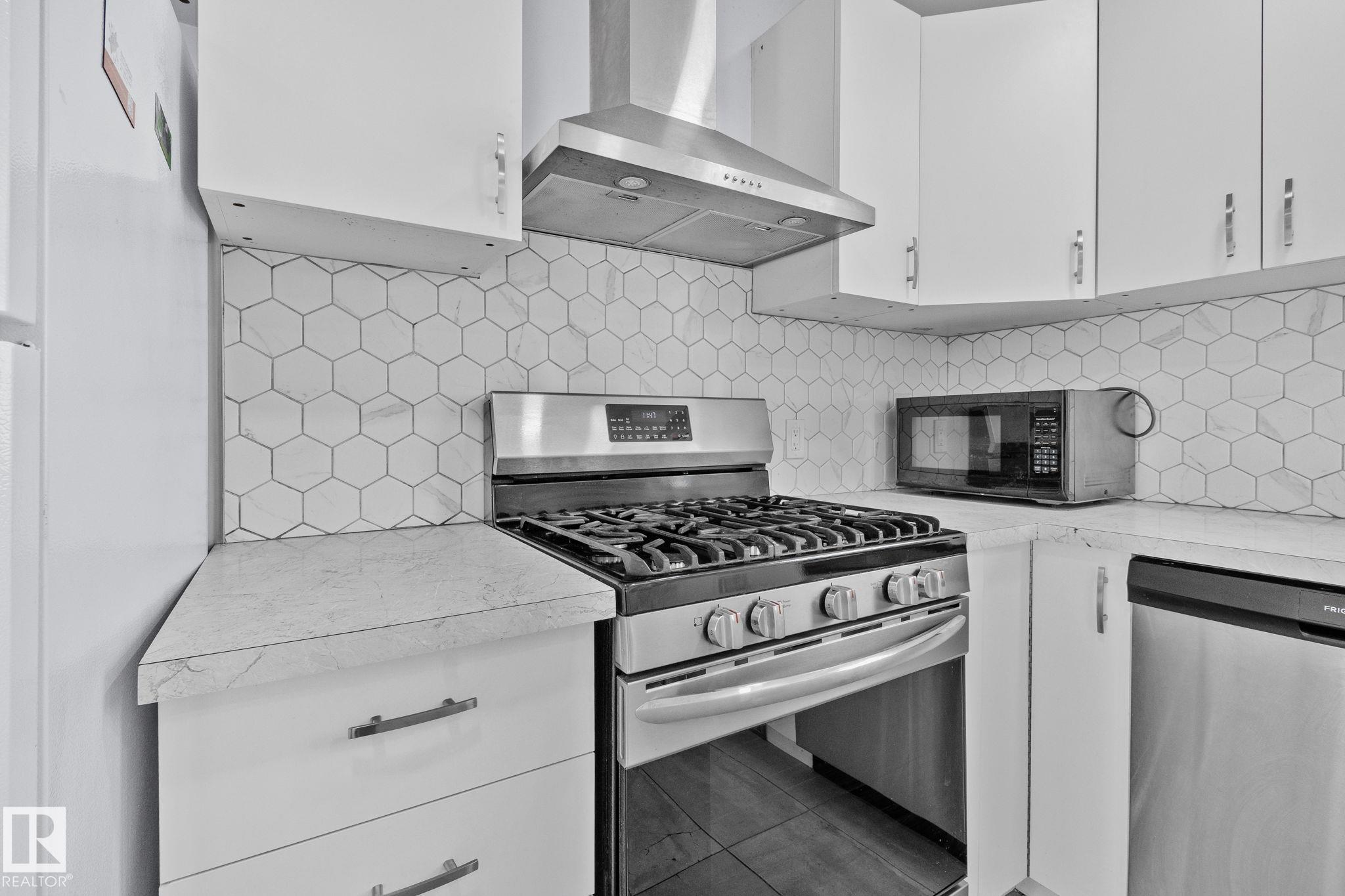 12002 37 Street NW, Beacon Heights, Edmonton