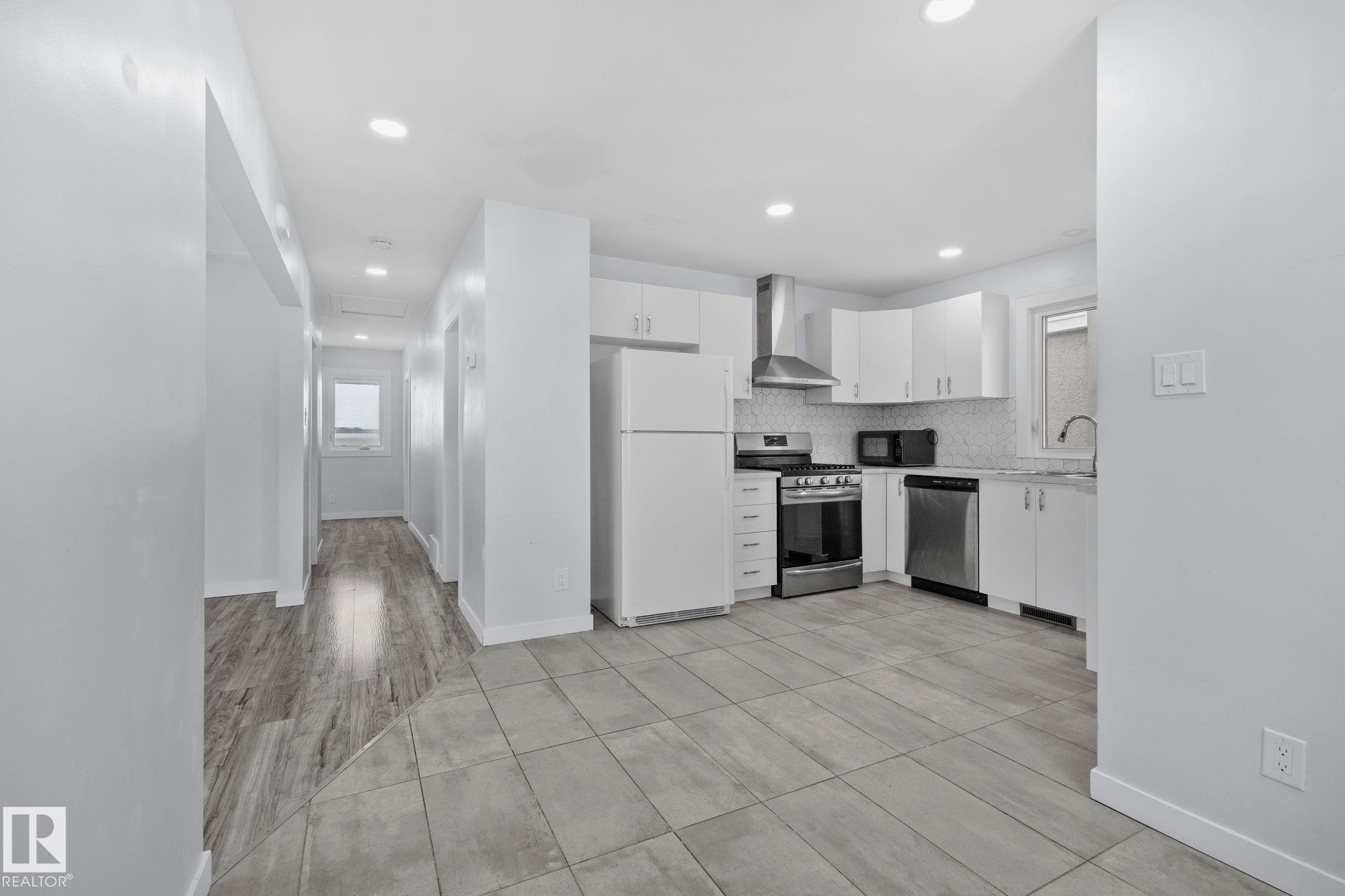 12002 37 Street NW, Beacon Heights, Edmonton