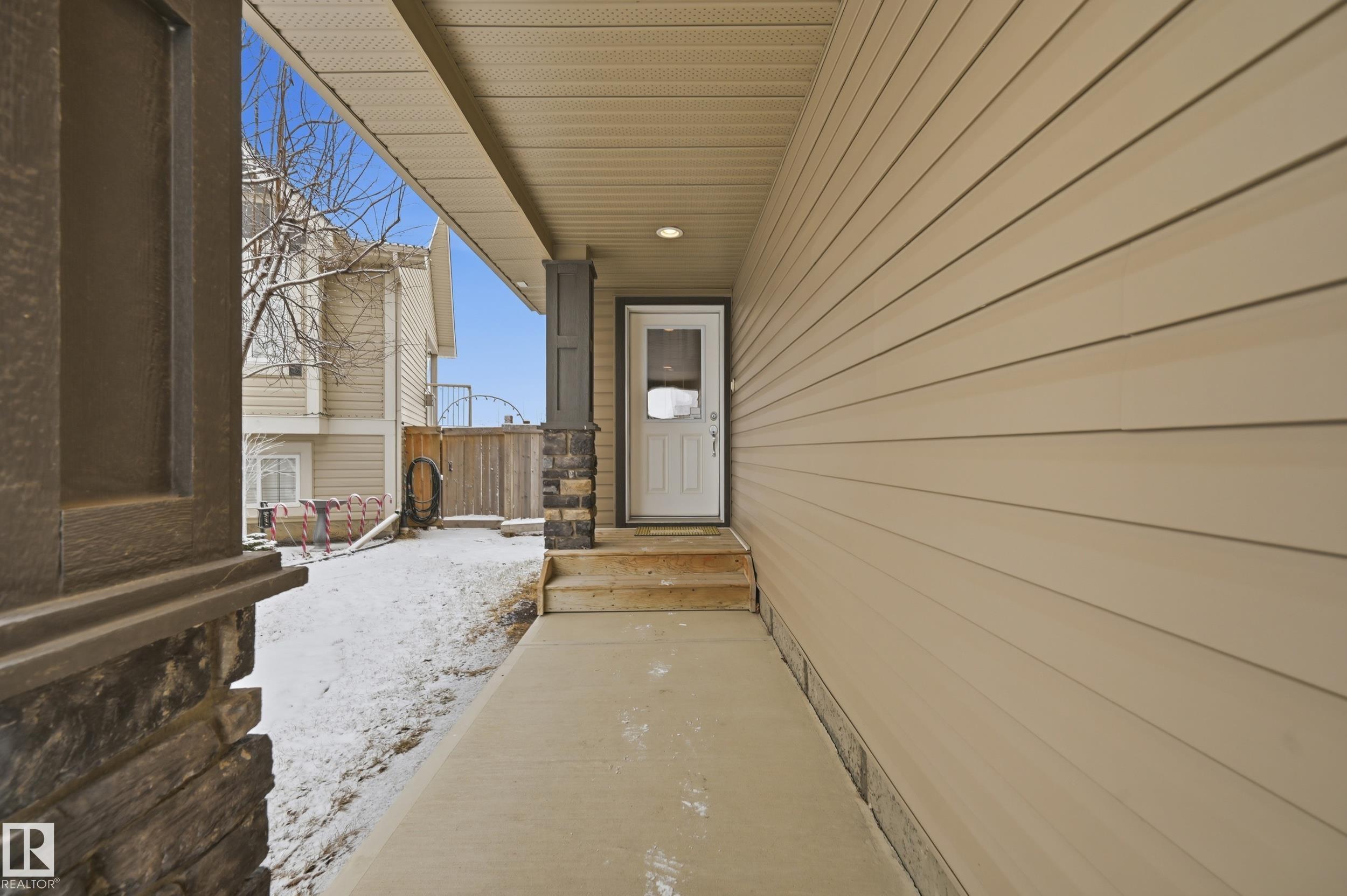 9807 103 Avenue, Morinville