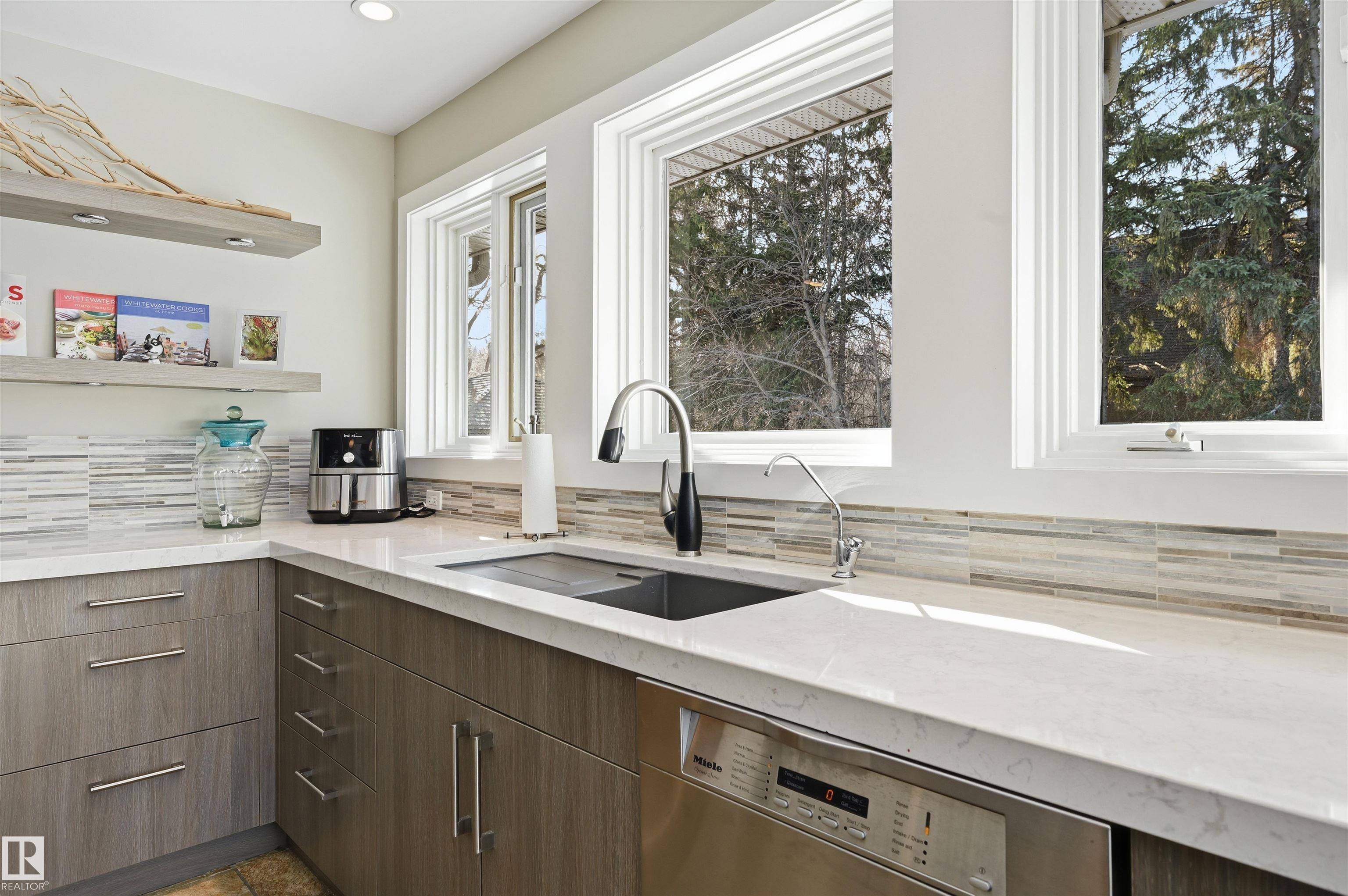 Photo 21 at 15625 Whitemud Road NW, River Valley Fort Edmonton, Edmonton