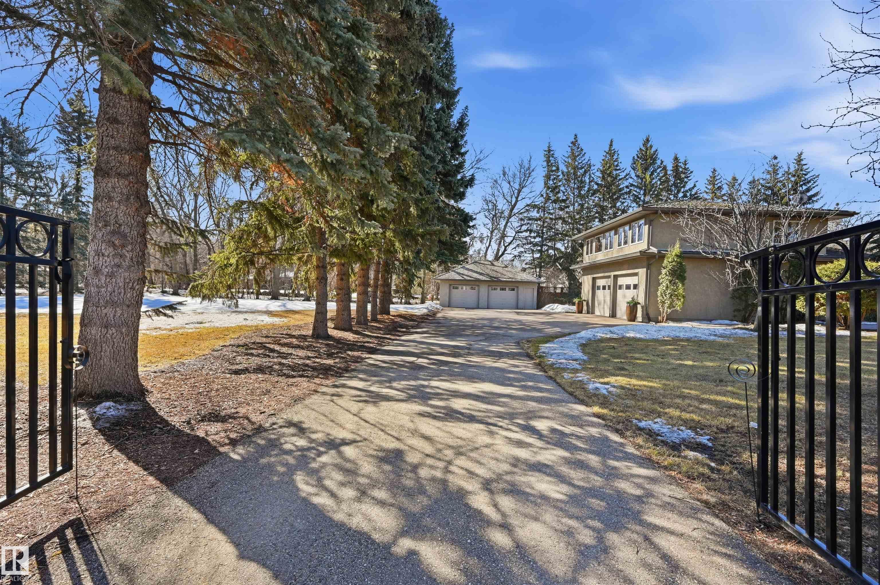 15625 Whitemud Road NW, River Valley Fort Edmonton, Edmonton