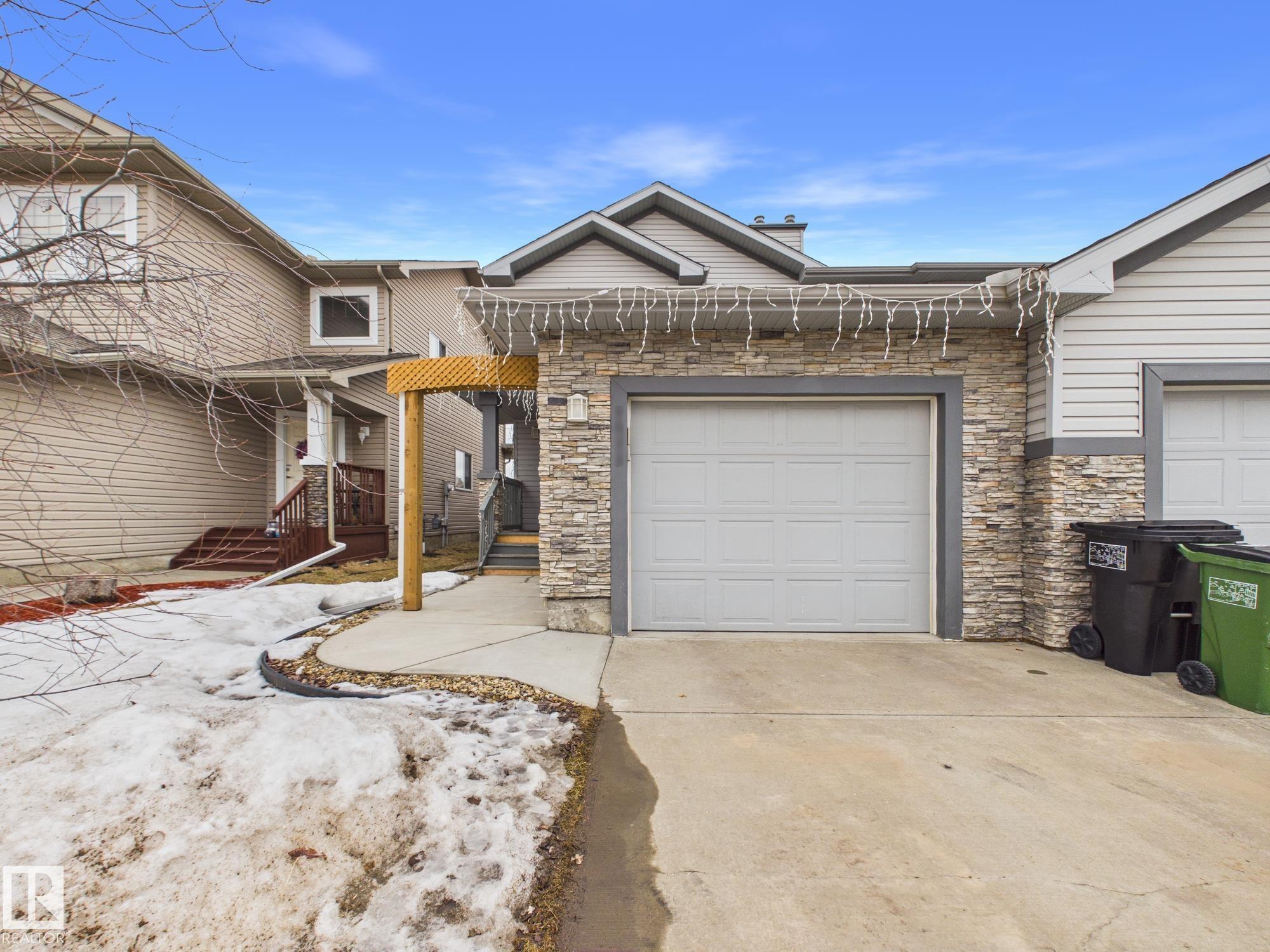 9073 Scott Crescent NW, South Terwillegar, Edmonton