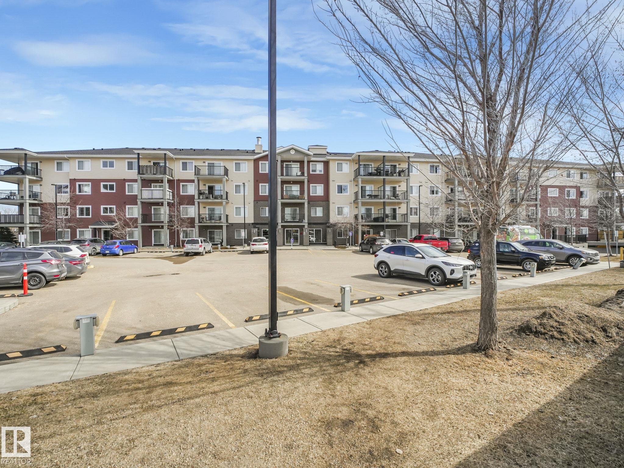 Photo 32 at 313 - 7711 71 Street NW, King Edward Park, Edmonton