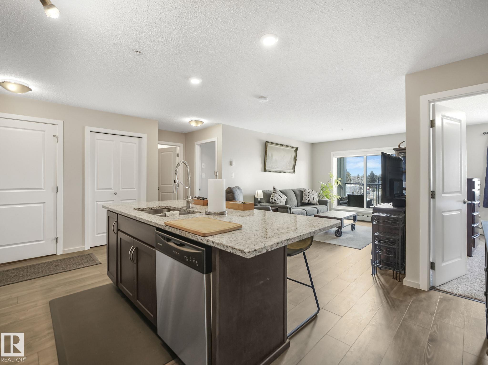 Photo 10 at 313 - 7711 71 Street NW, King Edward Park, Edmonton