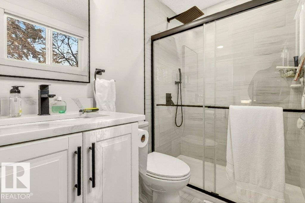 Photo 14 at 11435 46 Avenue NW, Malmo Plains, Edmonton