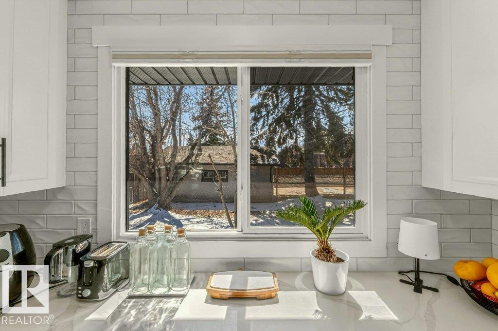 Photo 9 at 11435 46 Avenue NW, Malmo Plains, Edmonton