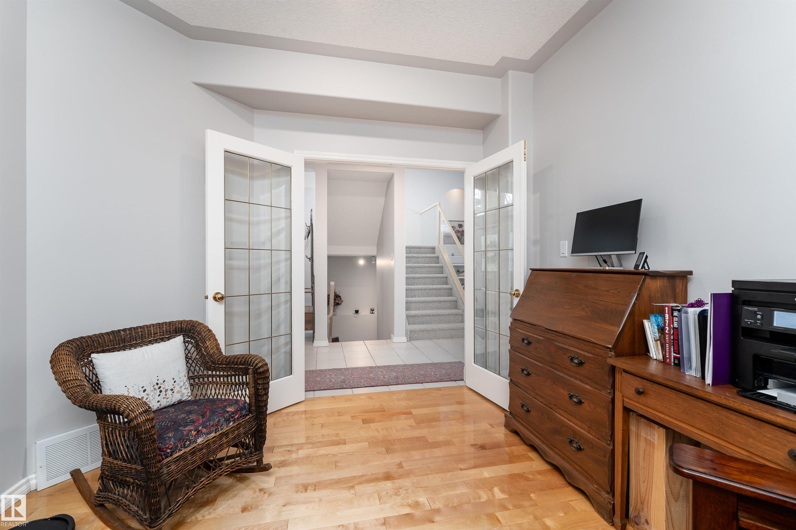 Photo 15 at 2 Olmstead Court, Oakmont, St. Albert