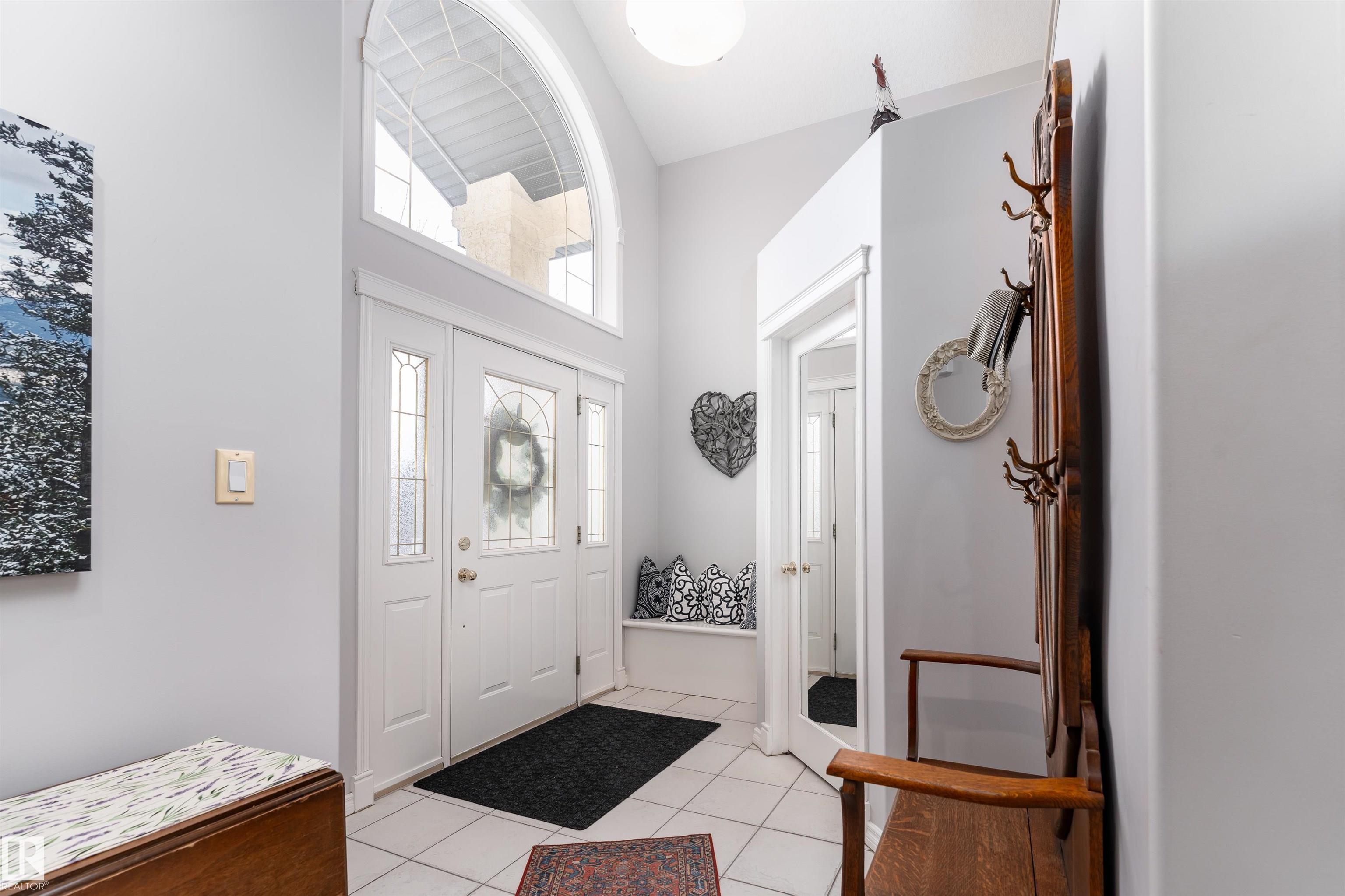 2 Olmstead Court, Oakmont, St. Albert