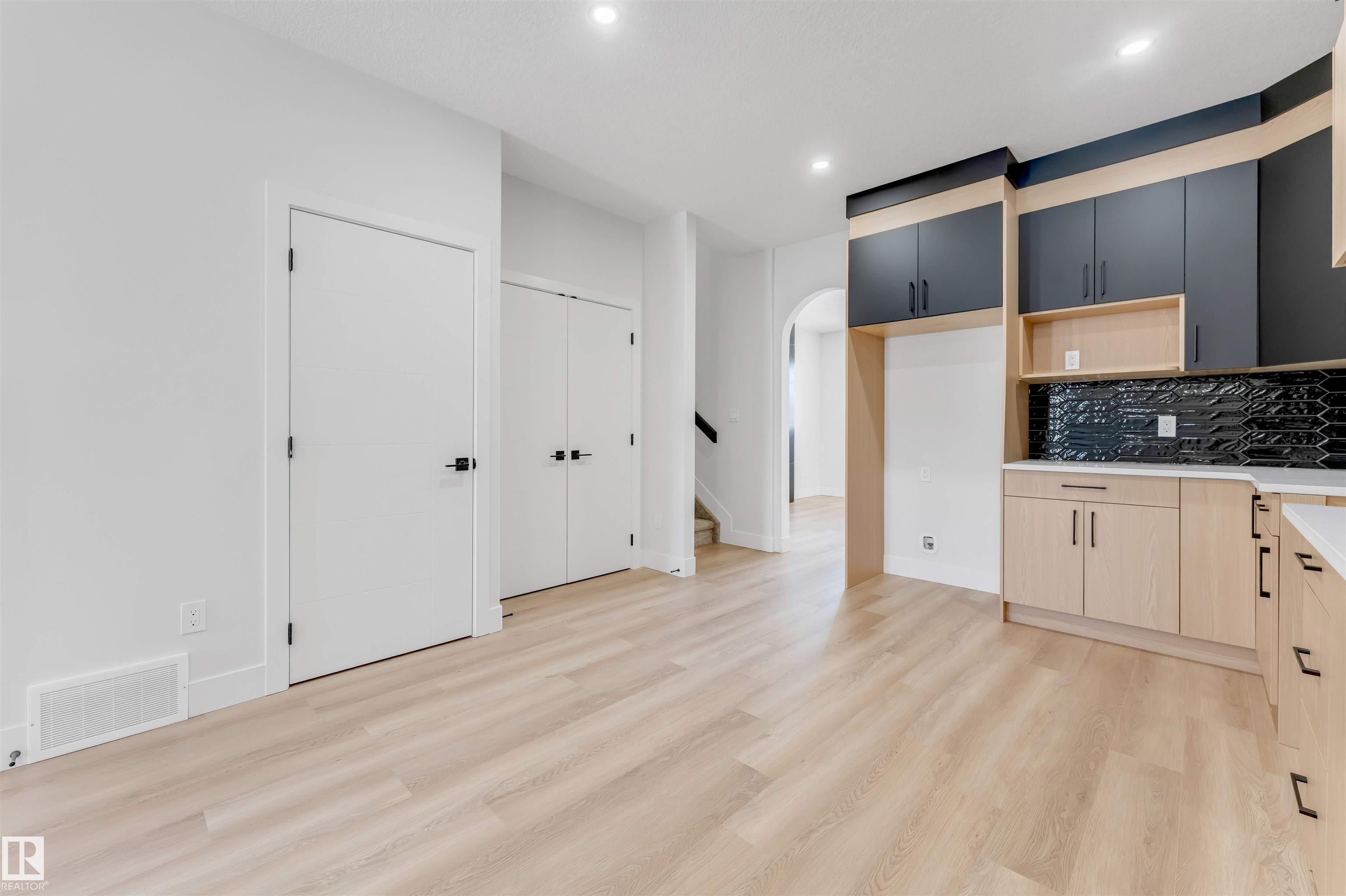 Photo 10 at 22932 80 Avenue NW, Rosenthal, Edmonton