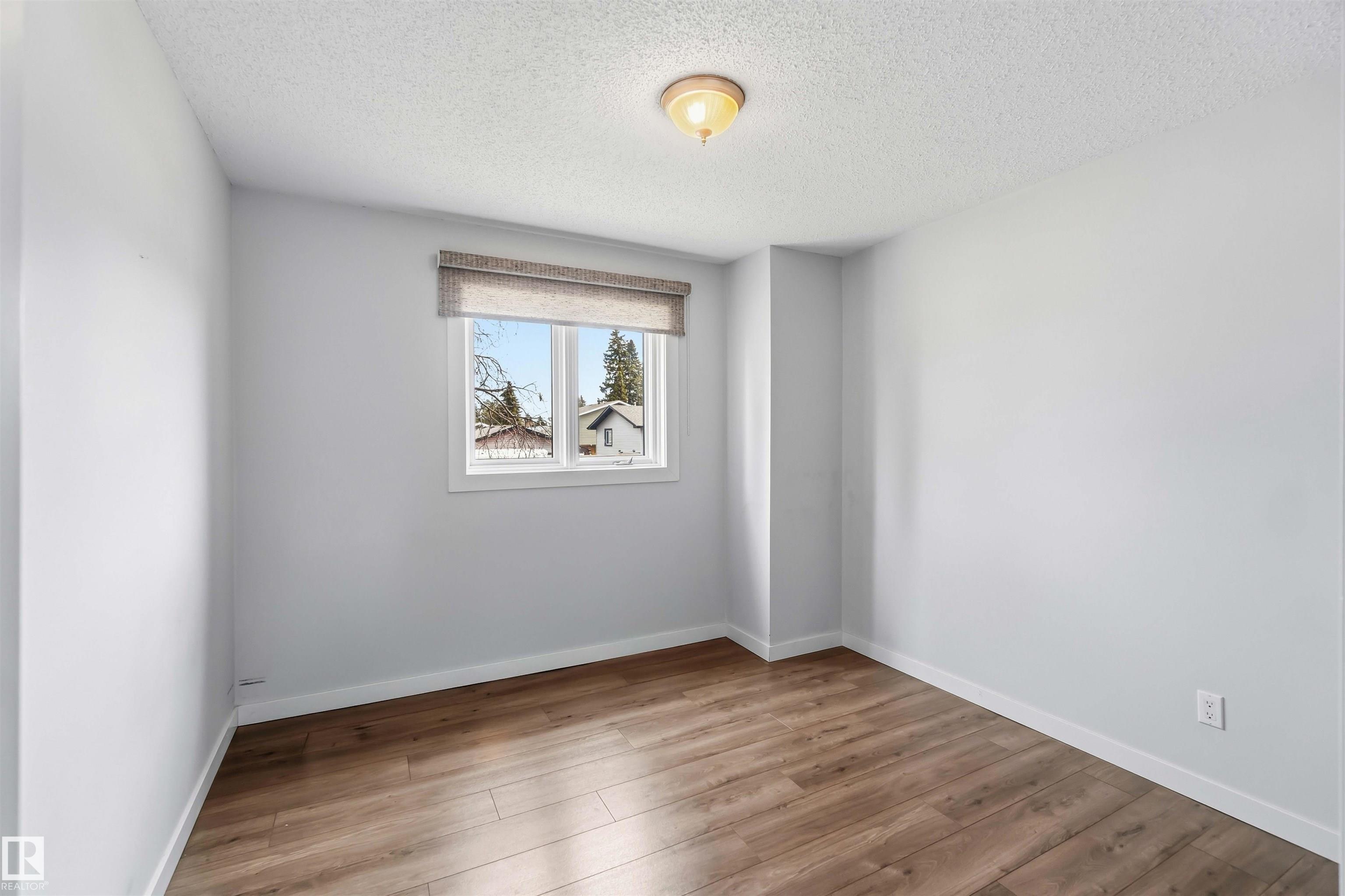 Photo 26 at 17 Windsor Street, Woodhaven, Spruce Grove