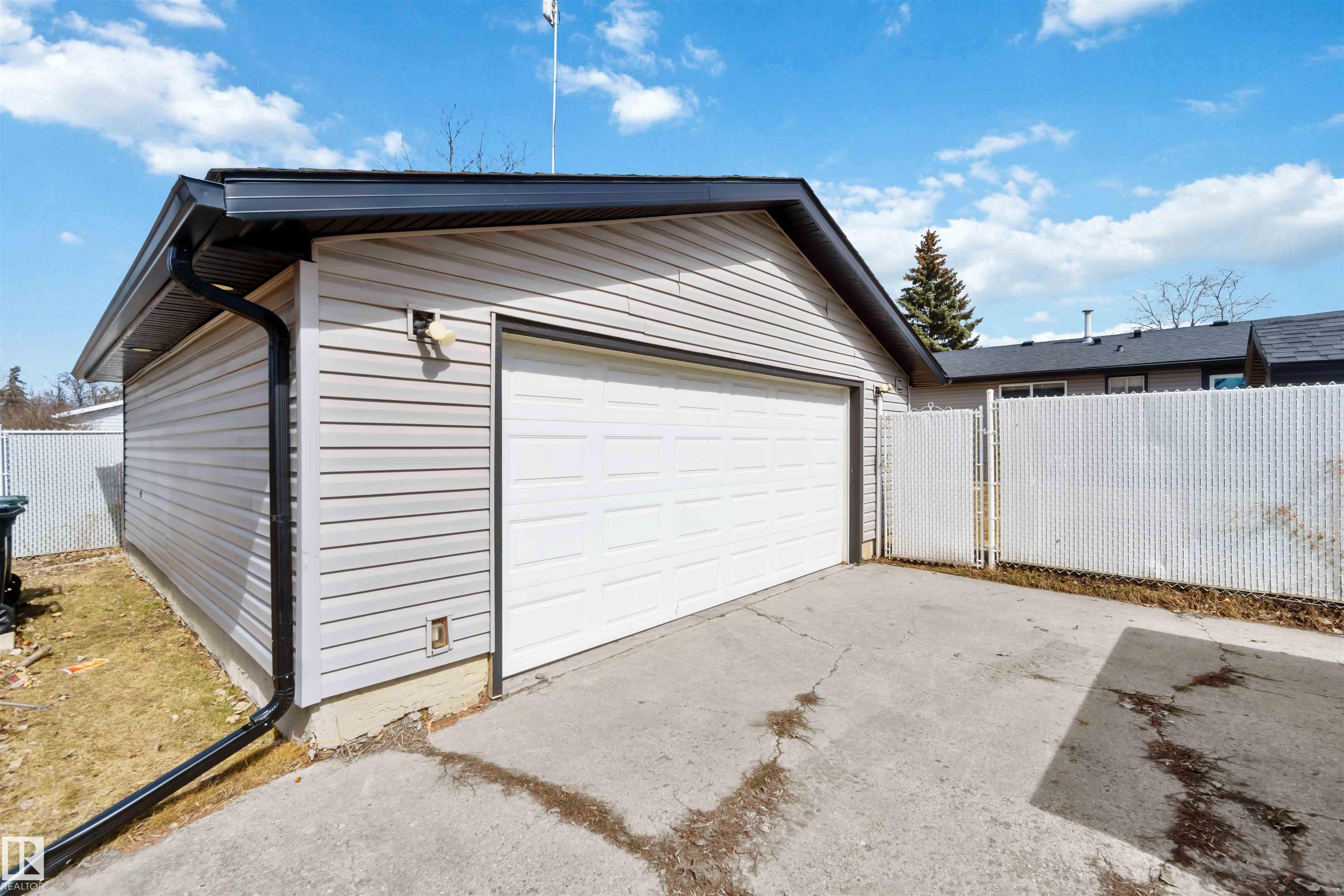 Photo 55 at 17 Windsor Street, Woodhaven, Spruce Grove