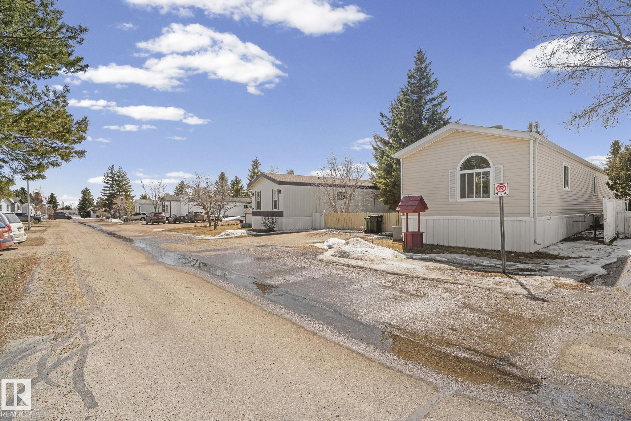 Picture for 66 Evergreen Park NE