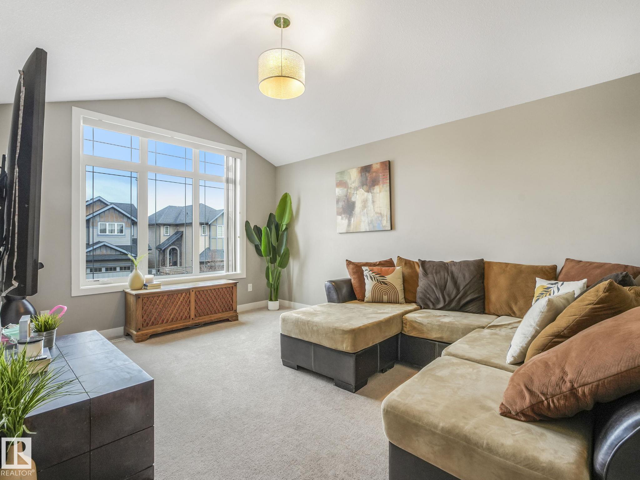 Photo 25 at 15835 10 Avenue SW, Glenridding Heights, Edmonton