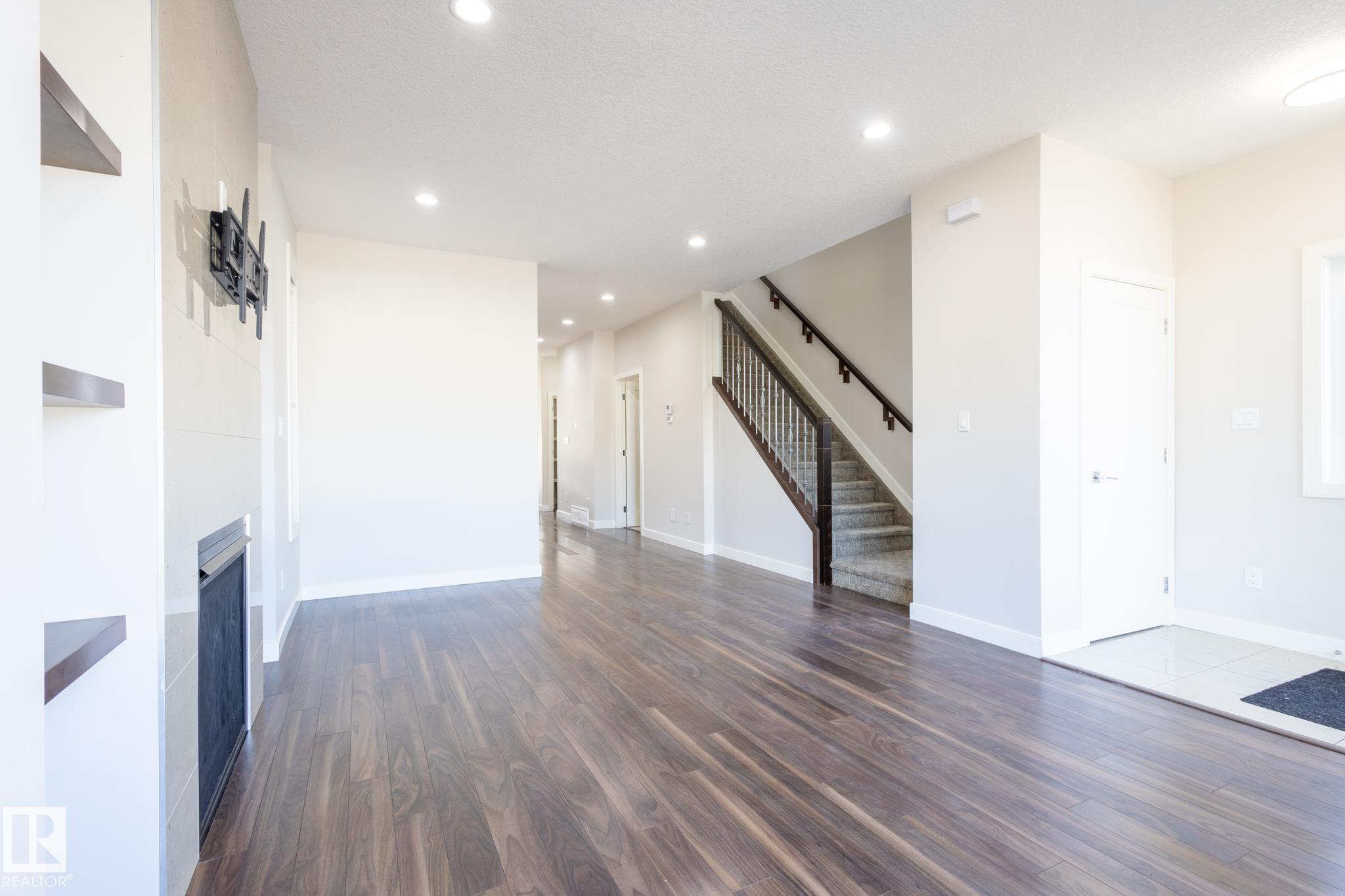 Photo 6 at 12212 124 Street NW, Prince Charles, Edmonton