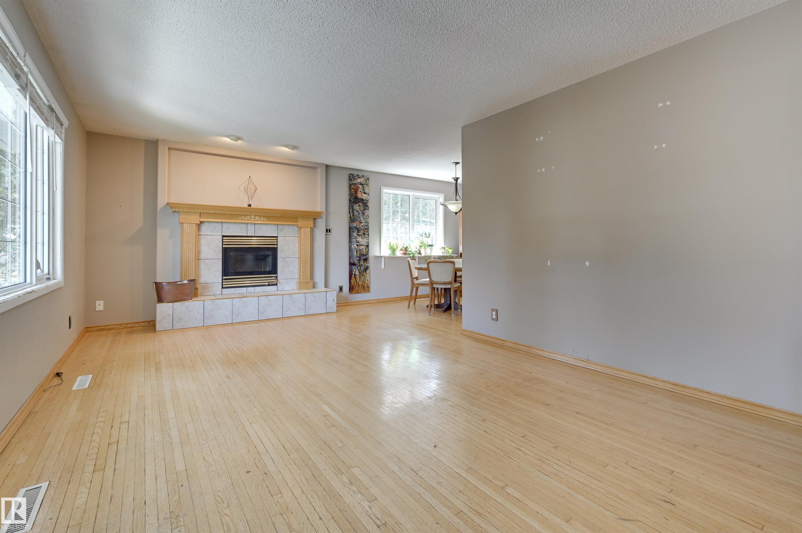 Photo 12 at 8512 Buena Vista Road NW, Laurier Heights, Edmonton