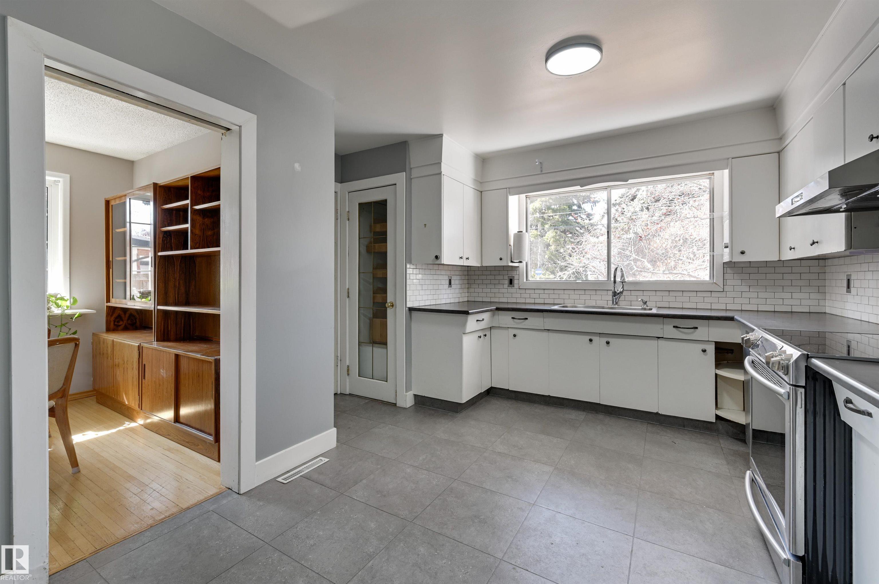 Photo 22 at 8512 Buena Vista Road NW, Laurier Heights, Edmonton