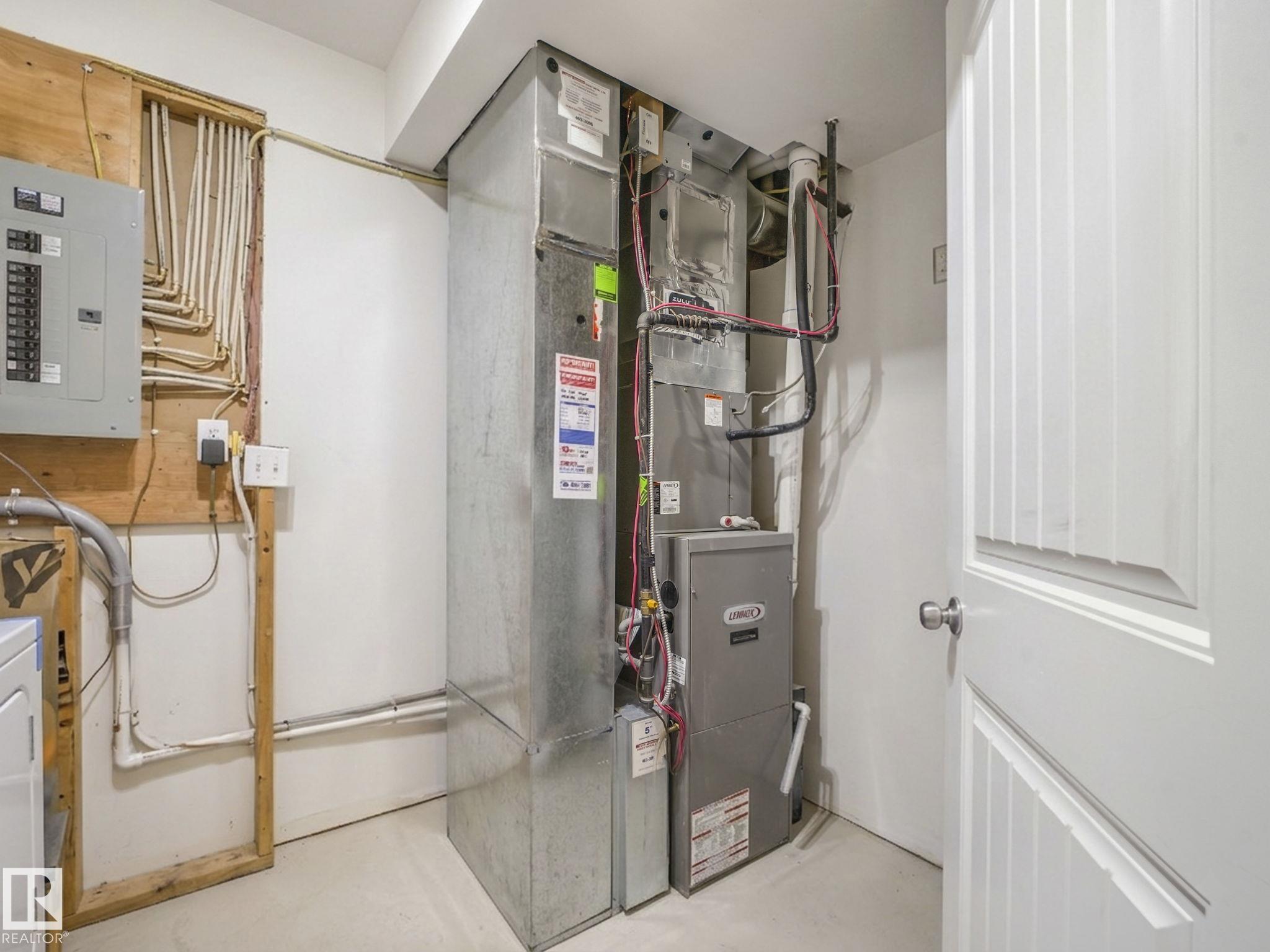 Photo 21 at 16915 82 Street NW, Schonsee, Edmonton