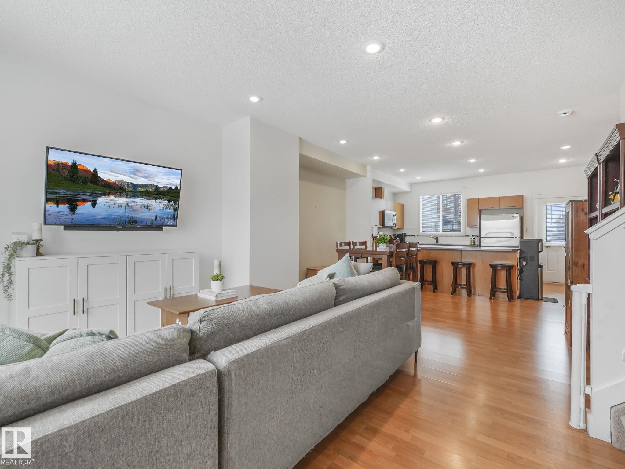 Picture for 16915 82 ST NW